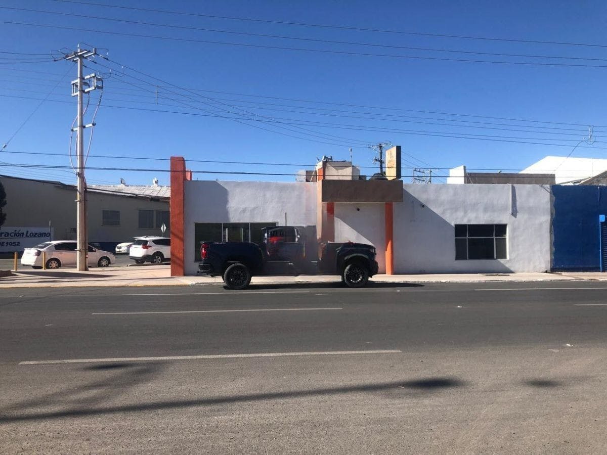 Local Comercial Spot2