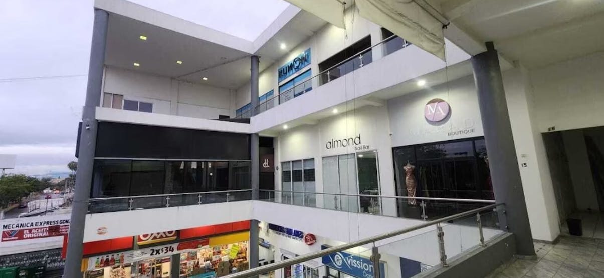 Local Comercial Spot2