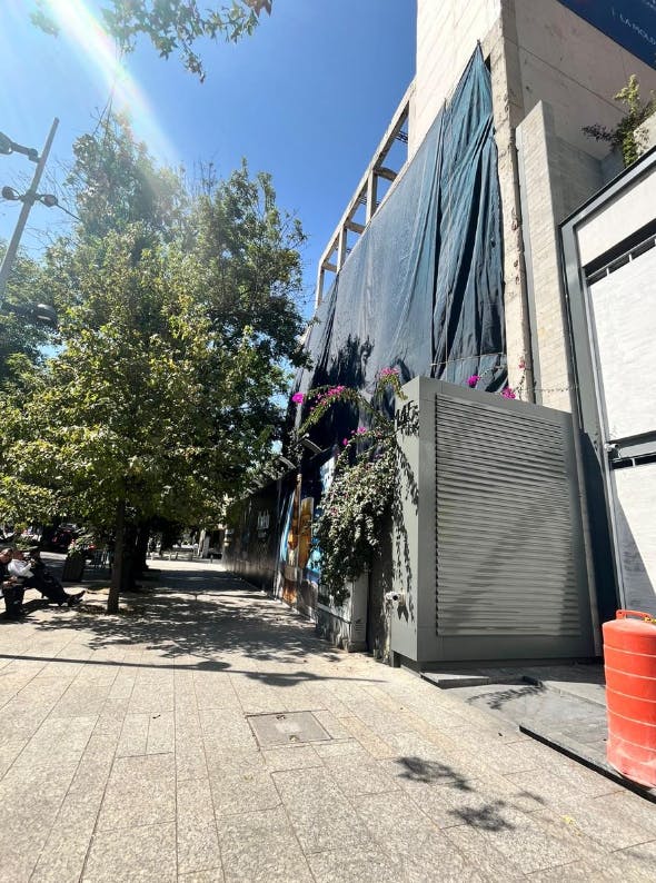 Local Comercial Spot2