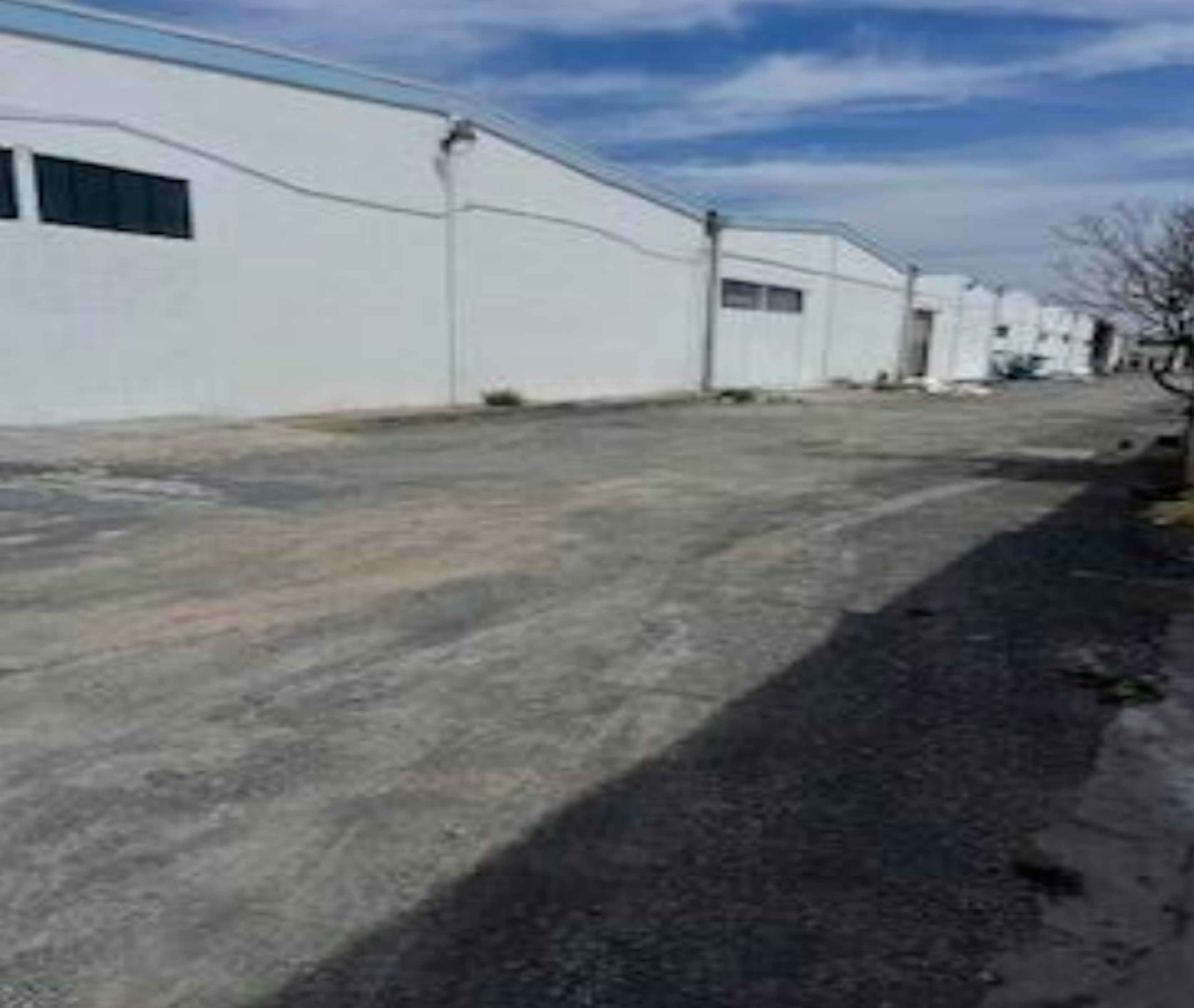 Nave Boulevard Vito Alessio Robles 7465