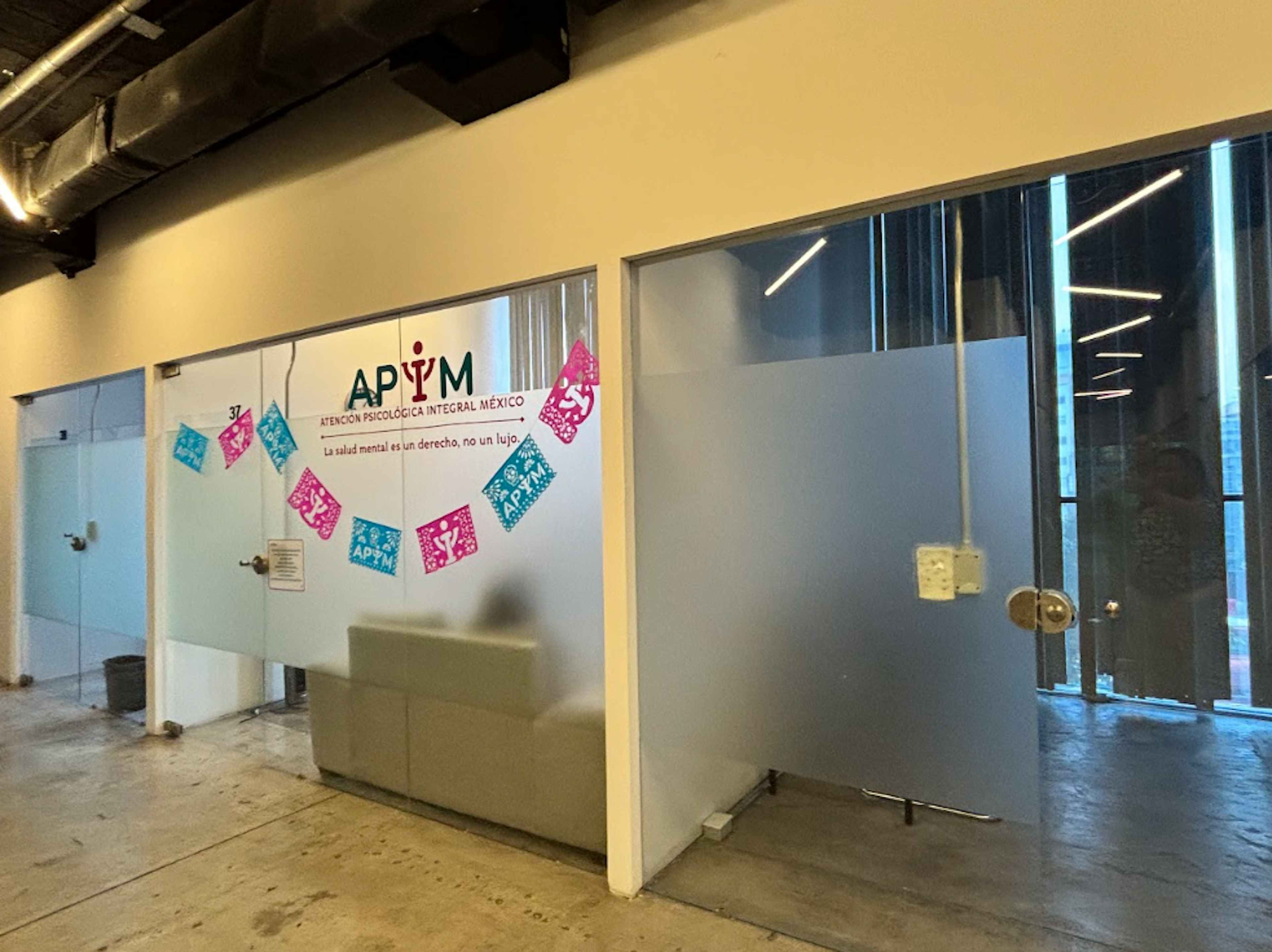 Piso 3 Oficina 323 - 3p