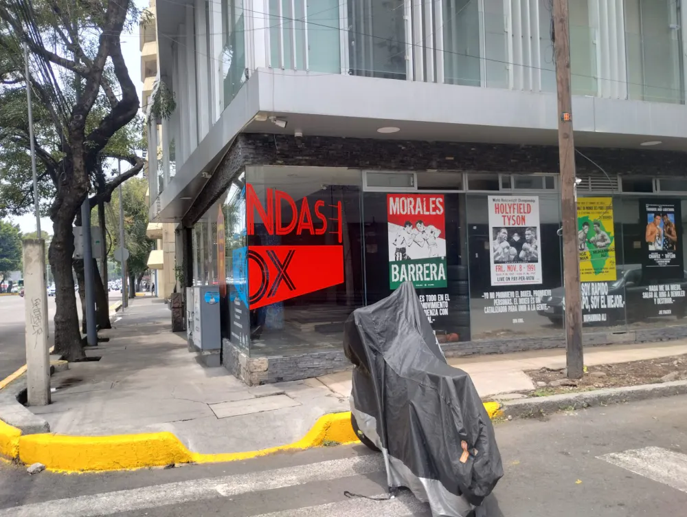 Local Comercial Spot2