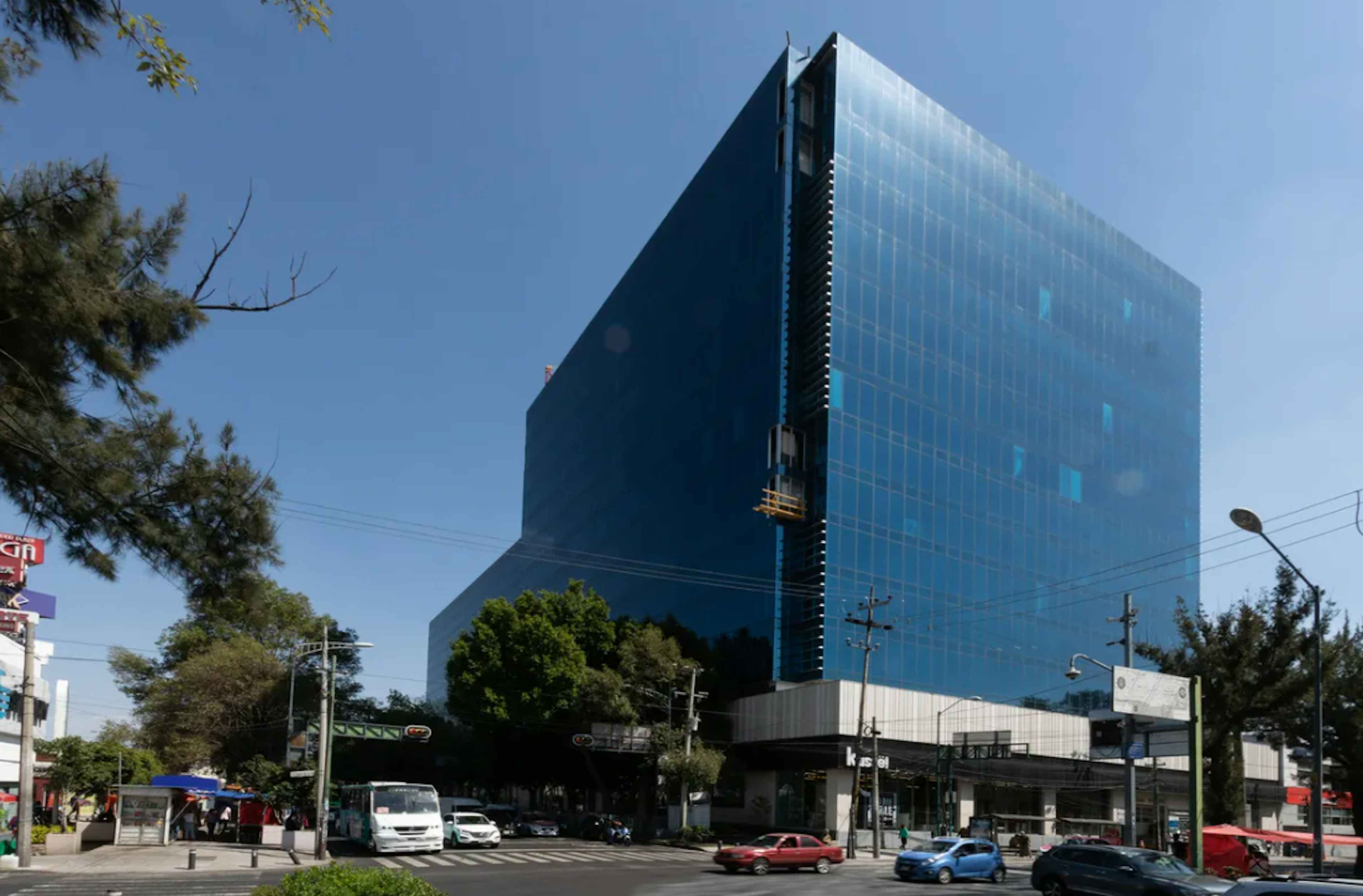 Edificio Corporativo En Calzada De La Viga 1174