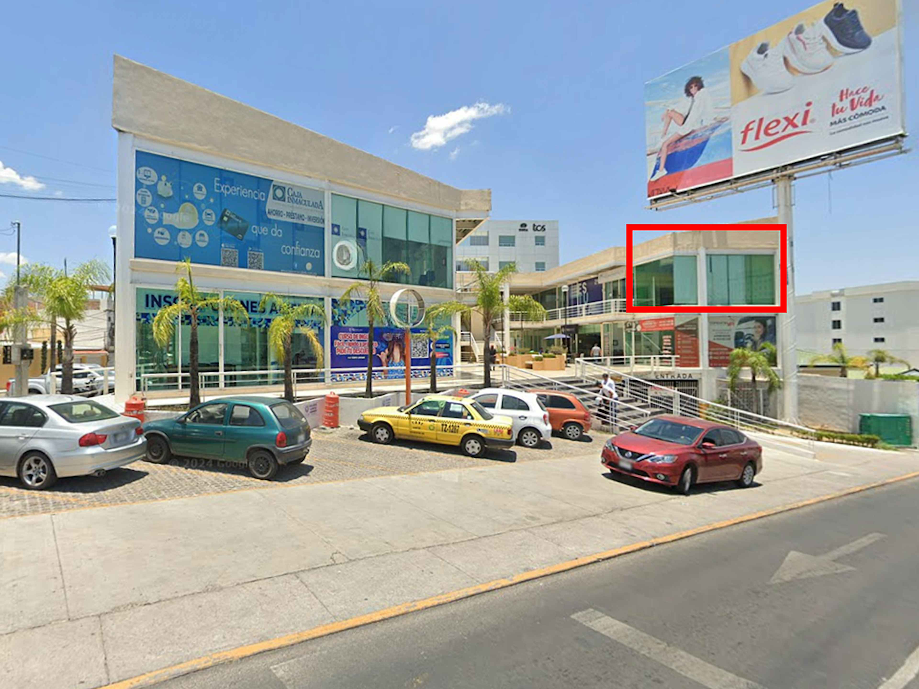 Avenida Pie De La Cuesta 104