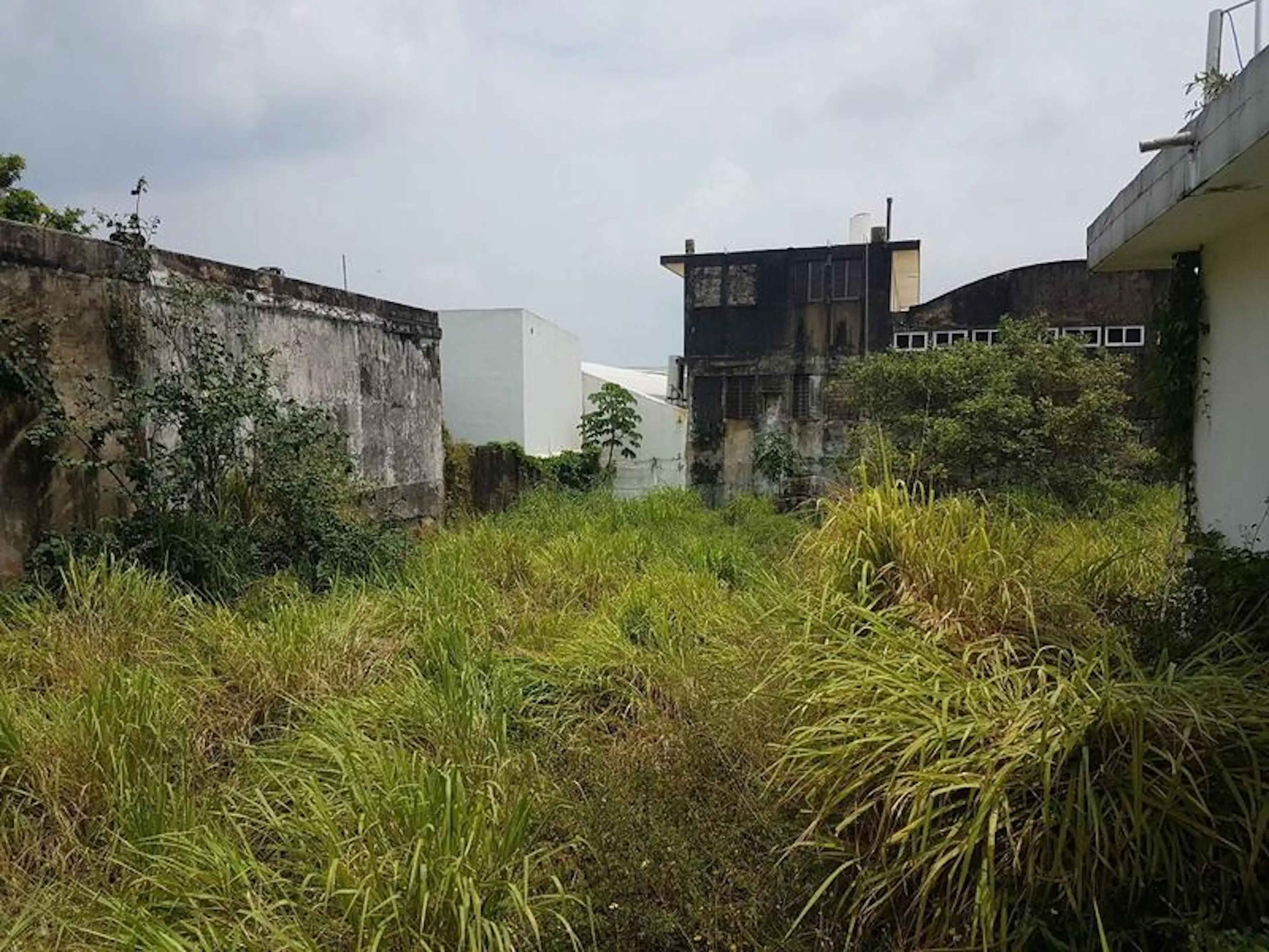 Locales Comerciales En Venta Y Terreno, Coatzacoalcos, Ver S/n