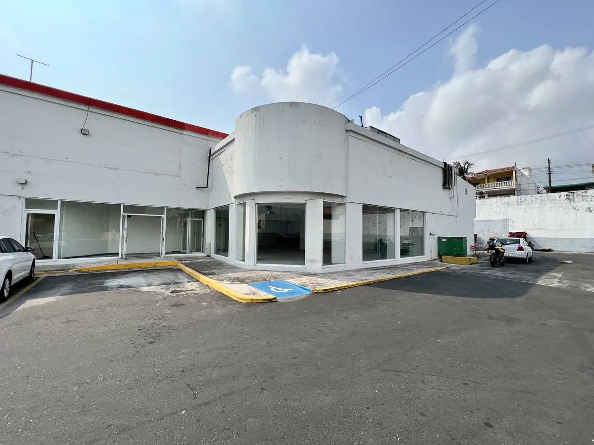 Local Comercial Spot2