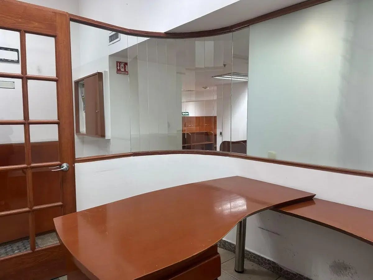 Local Comercial Spot2