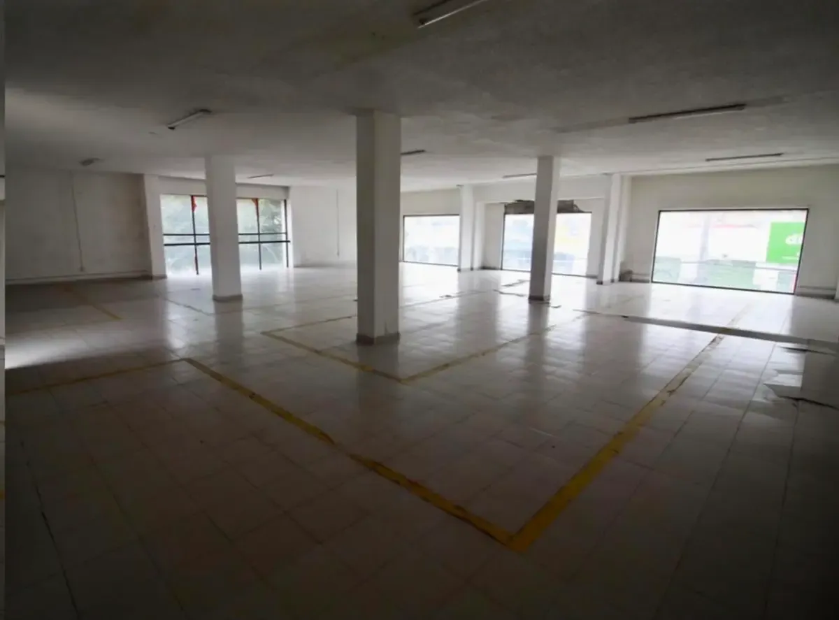 Local Comercial Spot2