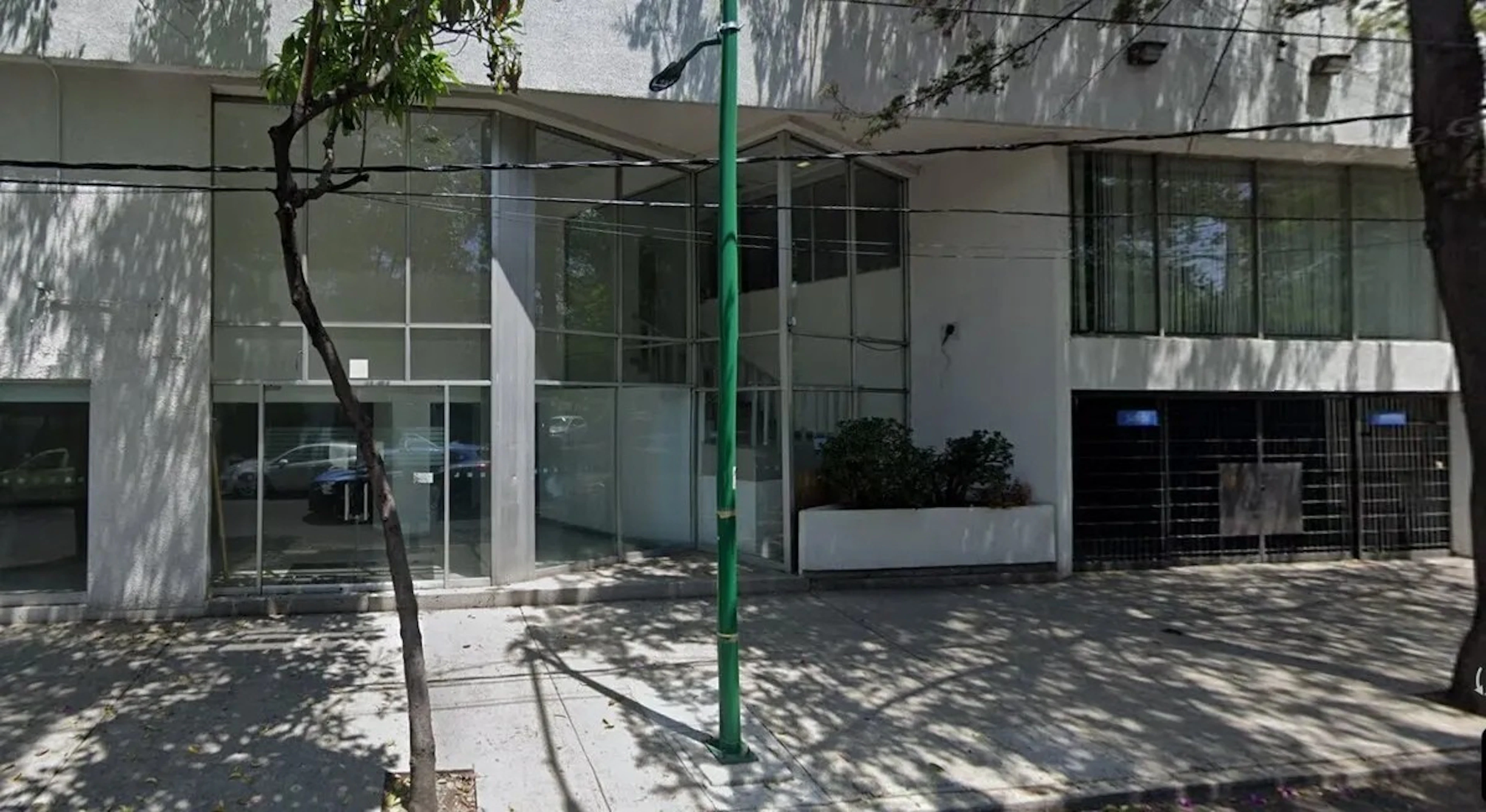 Local Comercial Spot2