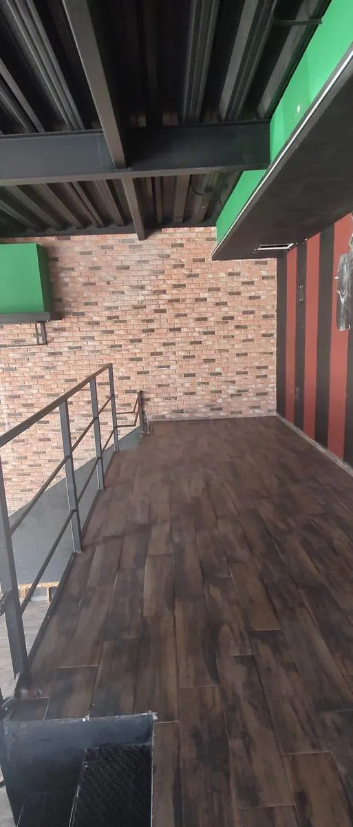 Local Comercial Spot2