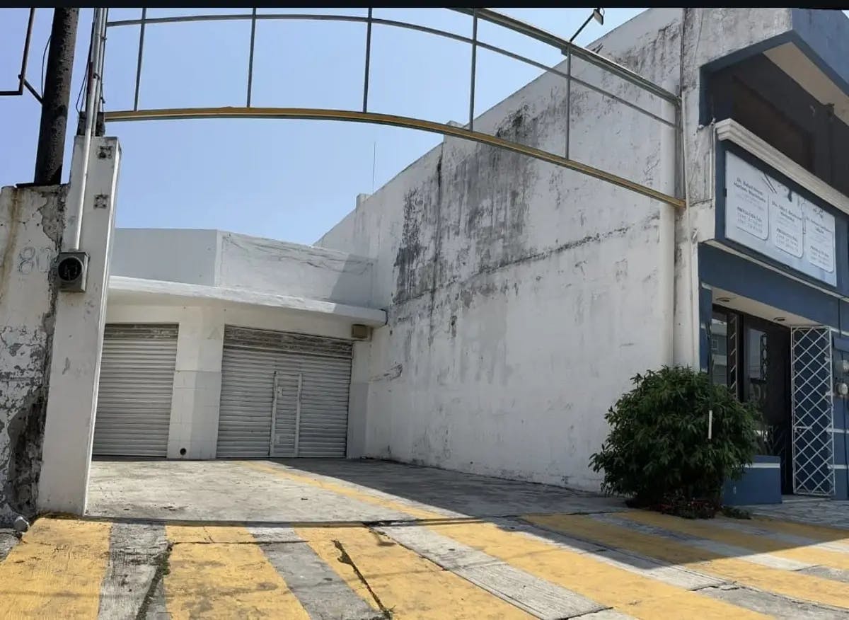 Local Comercial Spot2