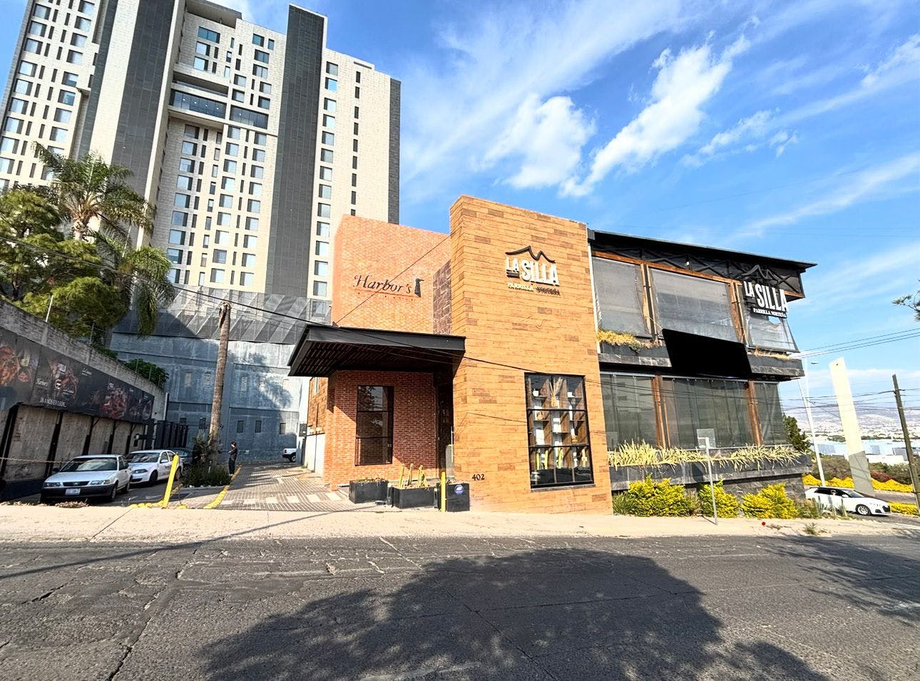 Local Comercial Spot2