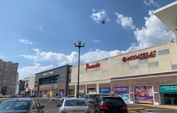 Local Comercial Spot2