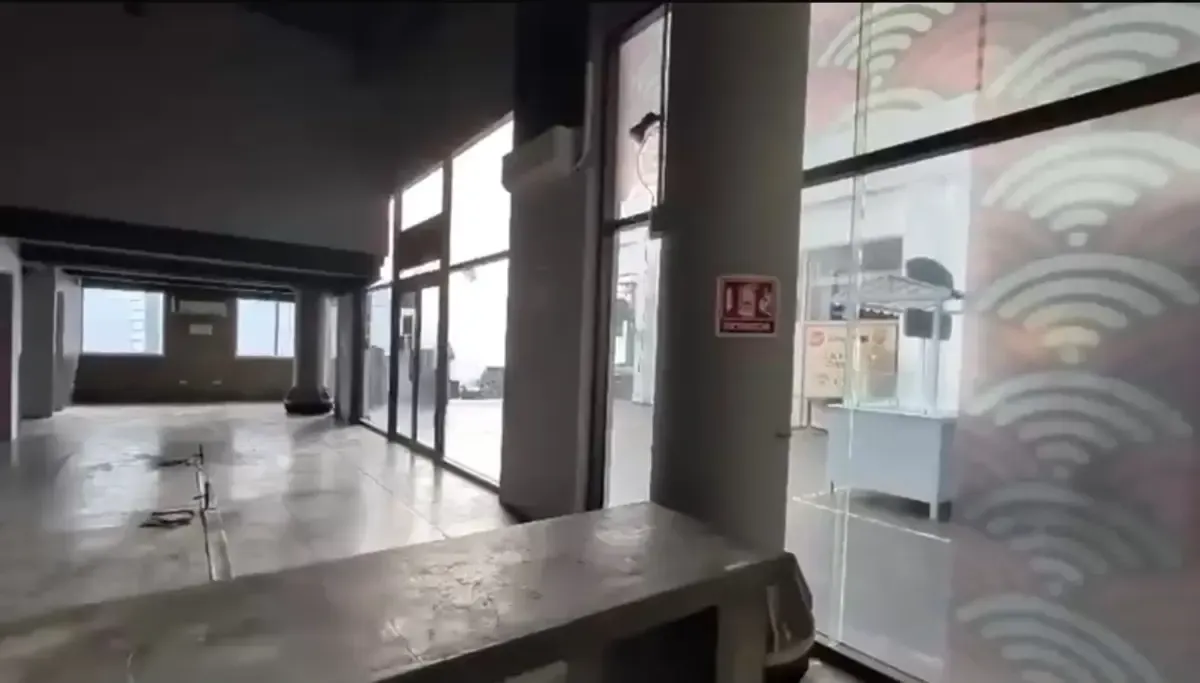 Local Comercial Spot2