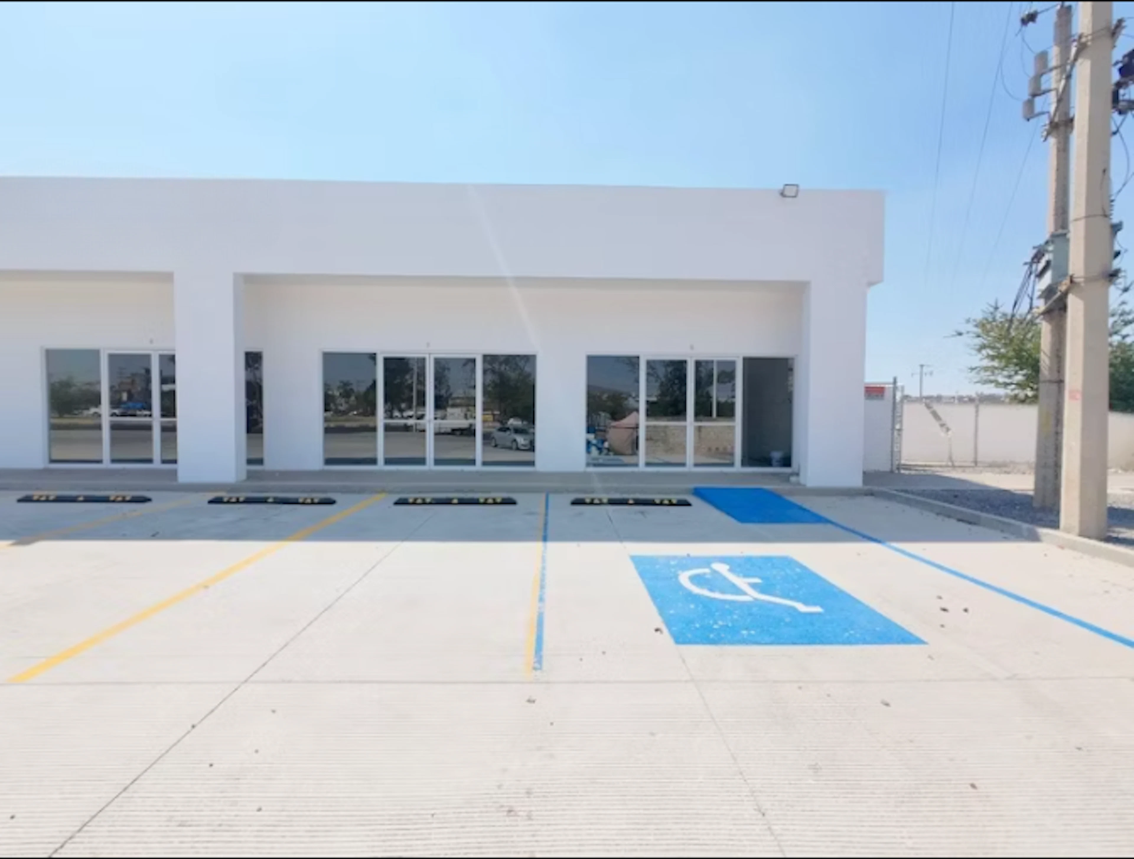 Local Comercial Spot2