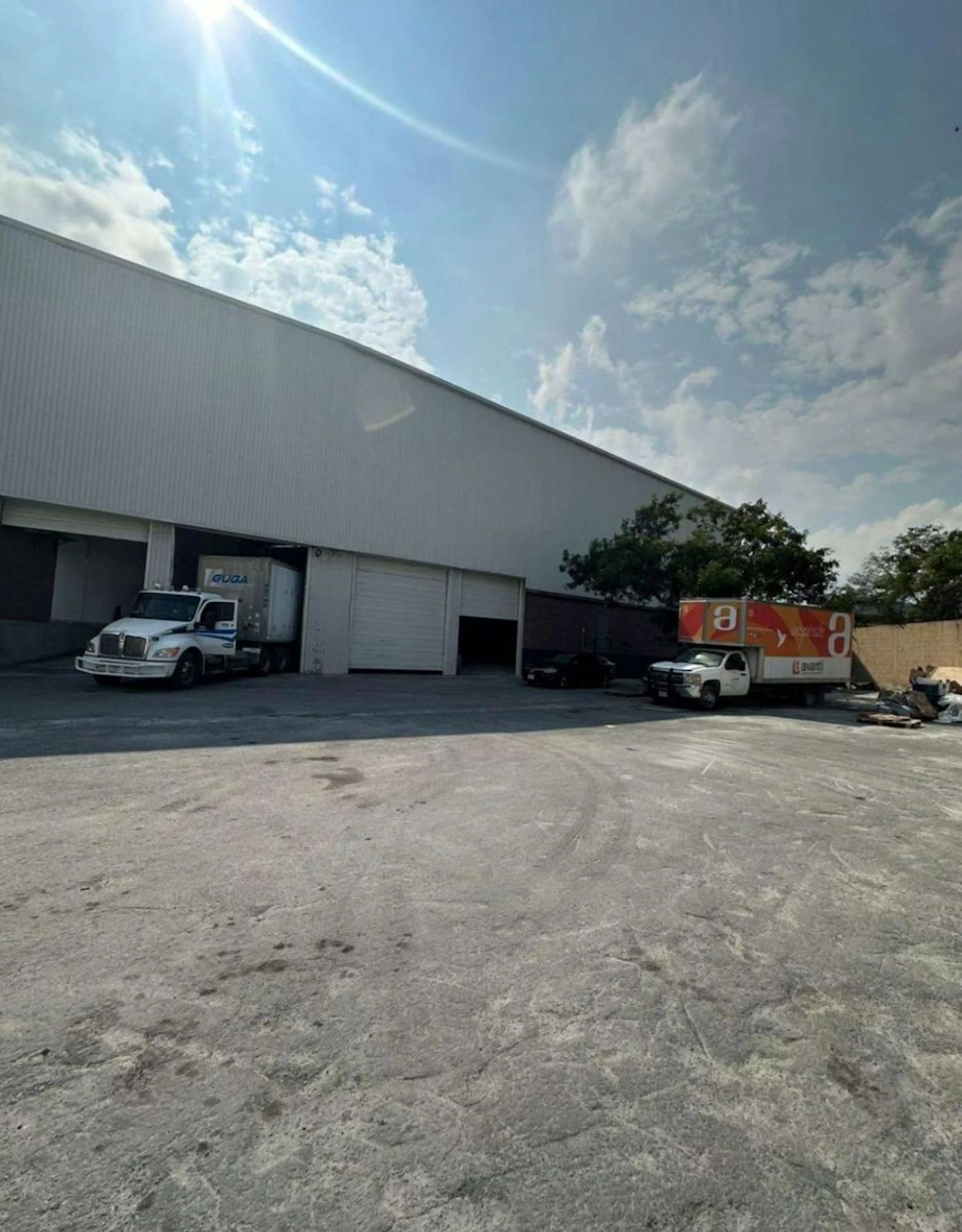 BODEGA INDUSTRIAL EN RENTA EN SANTA CATARINA N.L. S/N