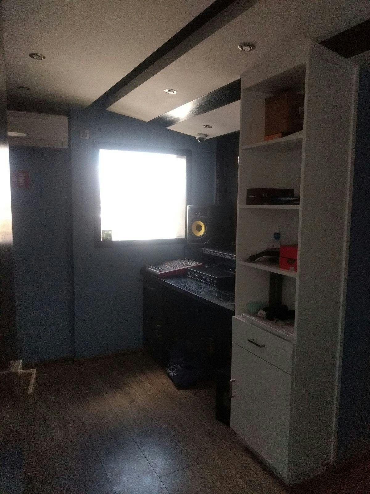 Local Comercial Spot2