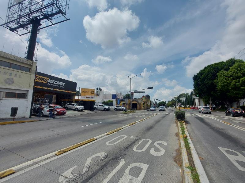 Local Comercial Spot2