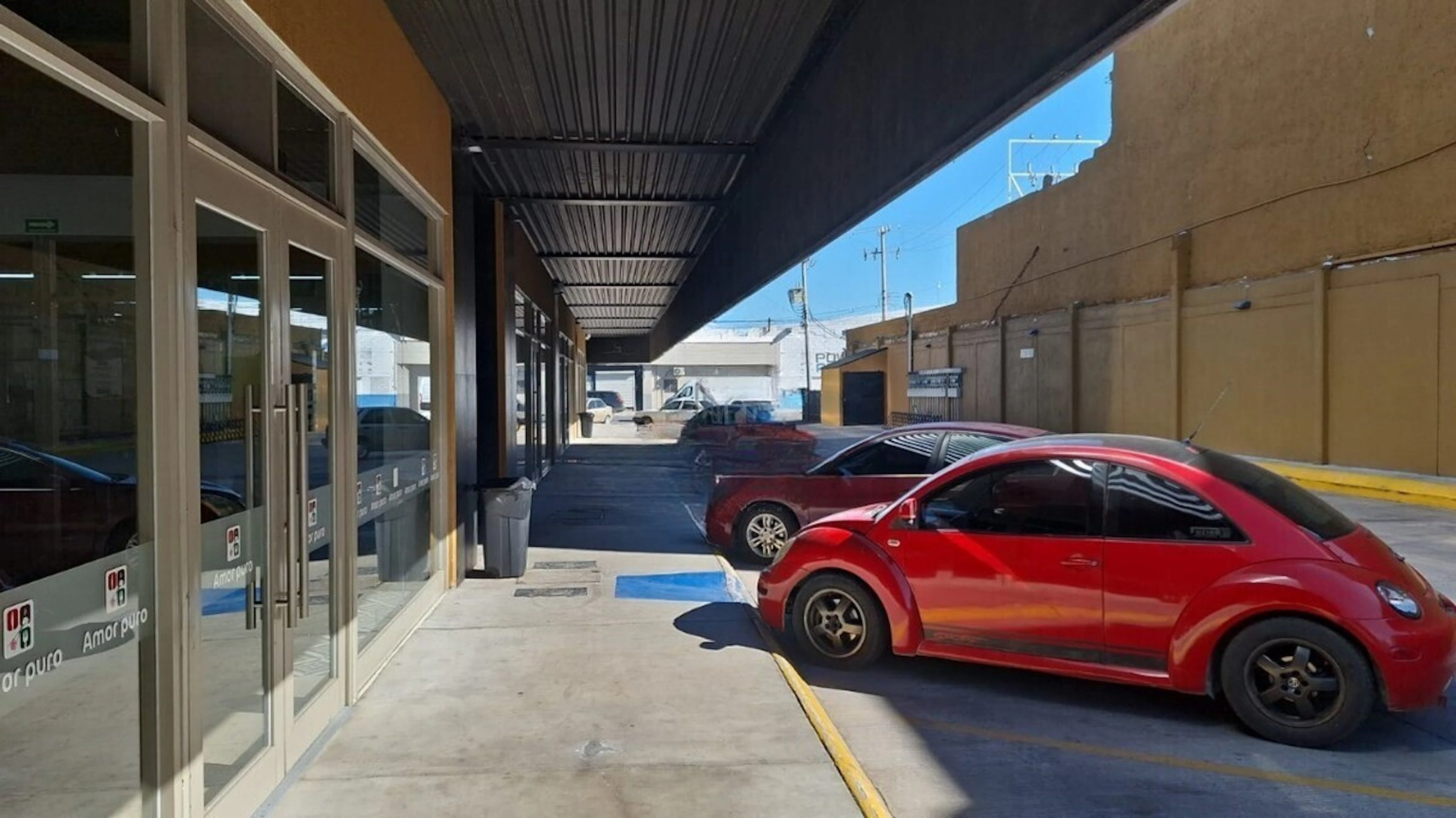 Local Comercial Spot2