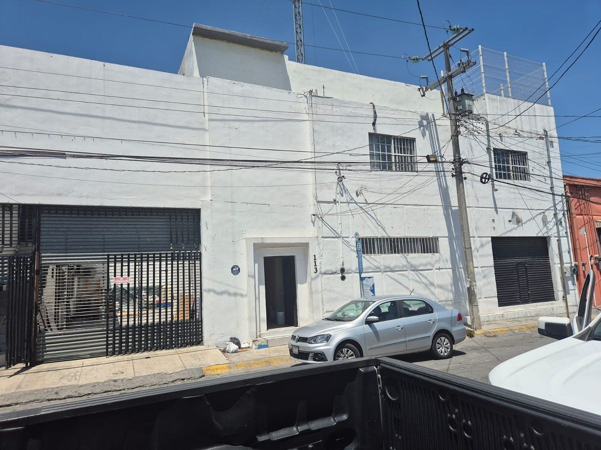 Local Comercial Spot2