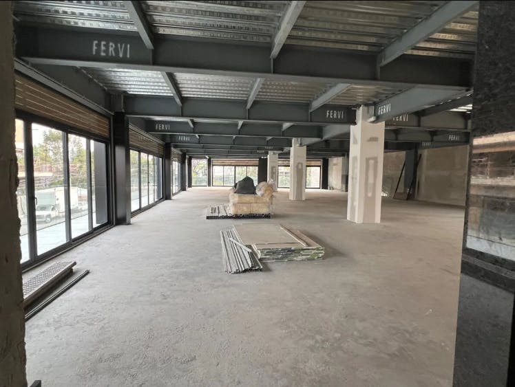 Local Comercial Spot2