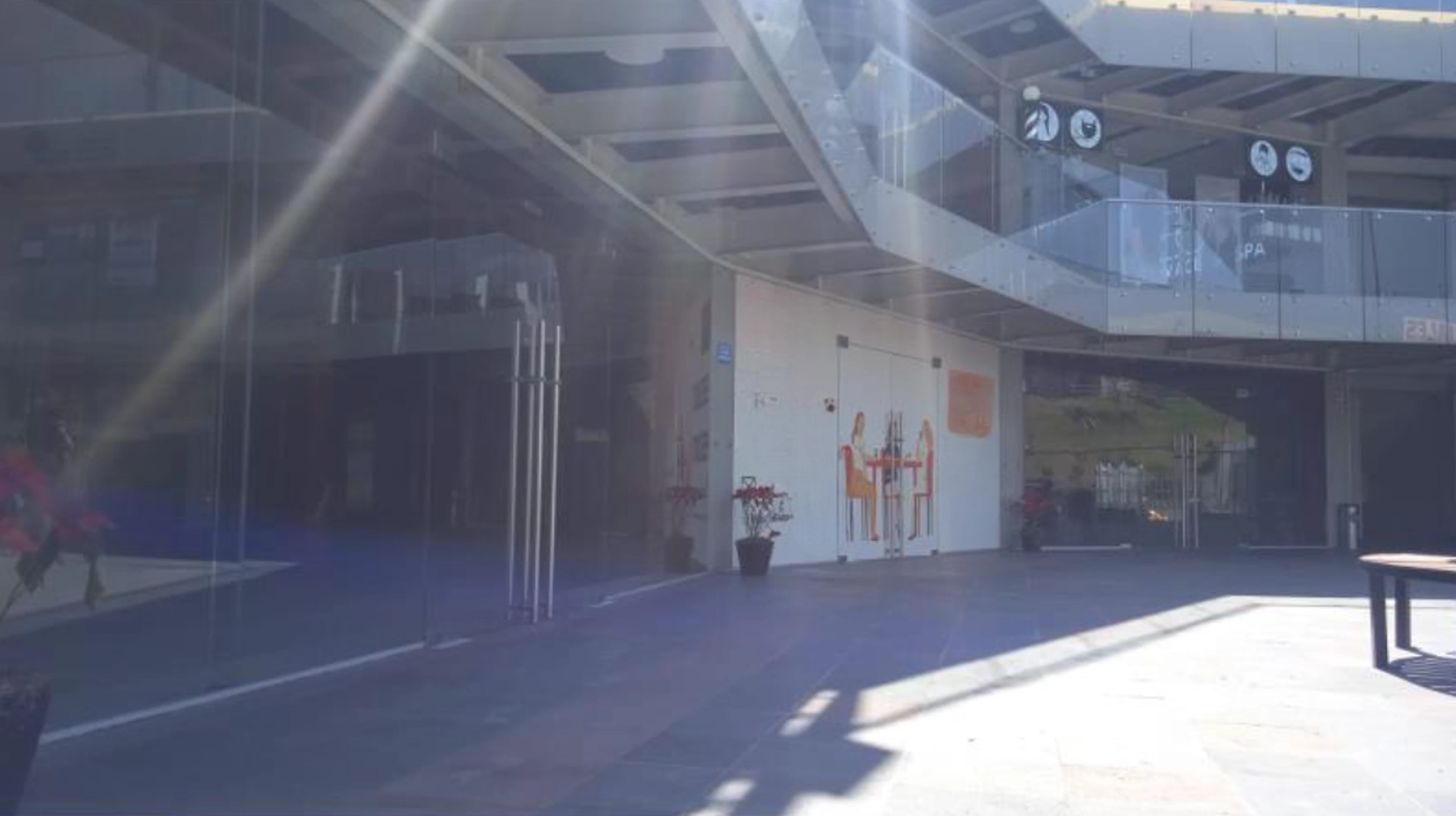 Local Comercial Spot2