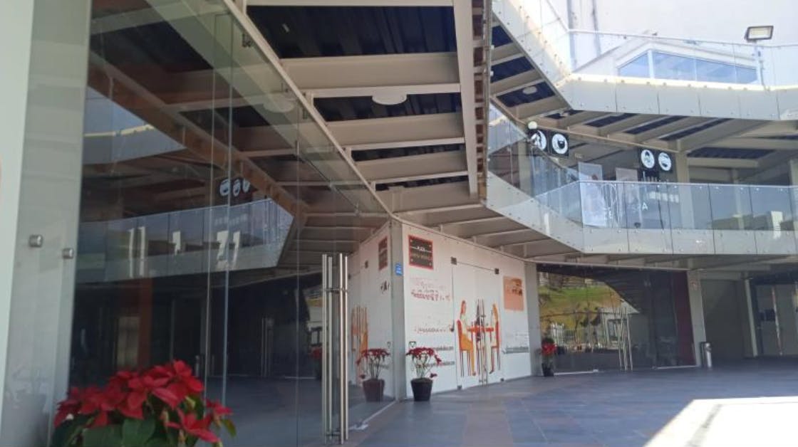 Local Comercial Spot2