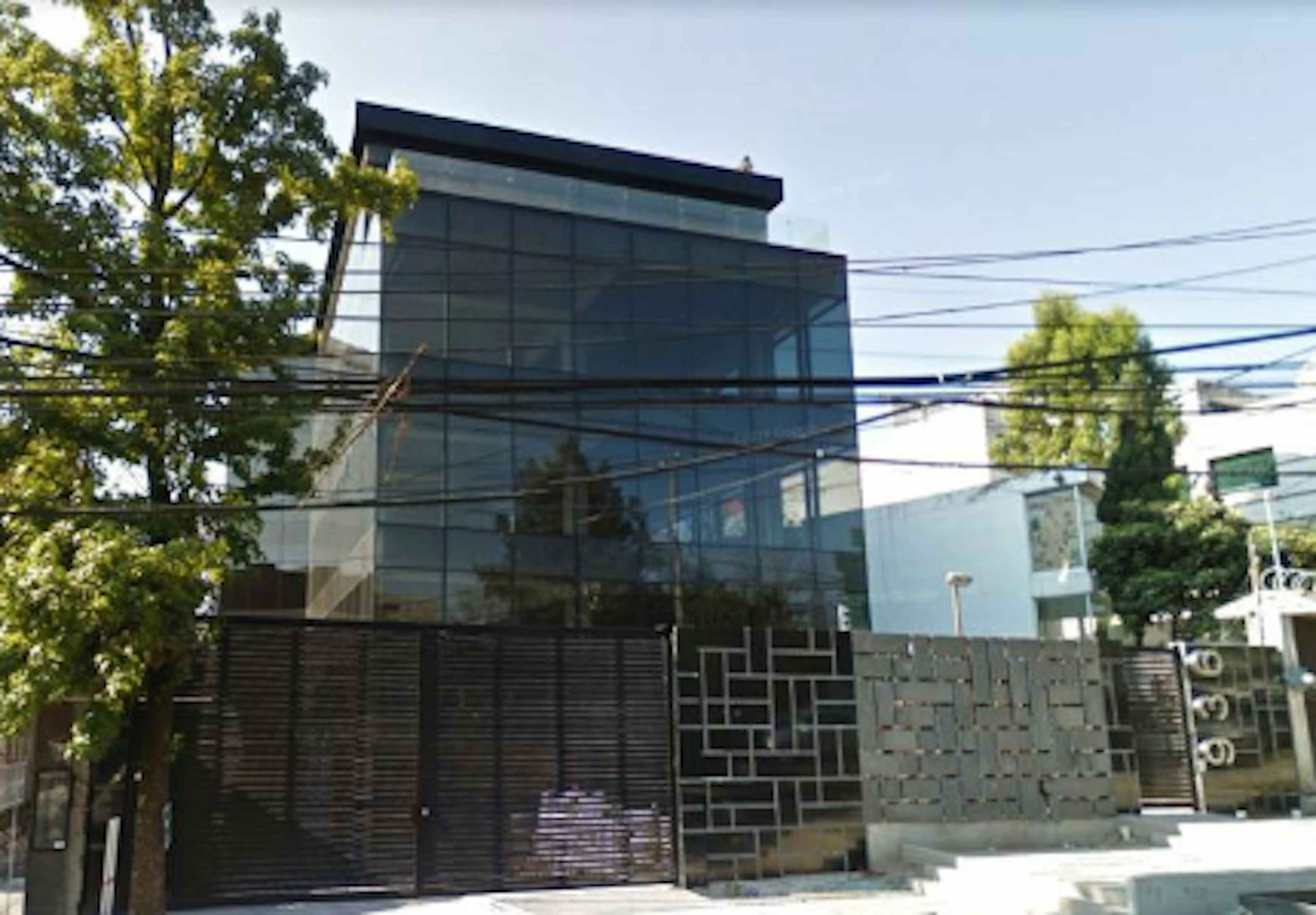 Avenida Paseo De Las Palmas