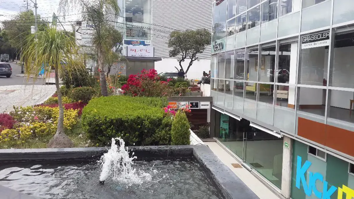 Local Comercial Spot2