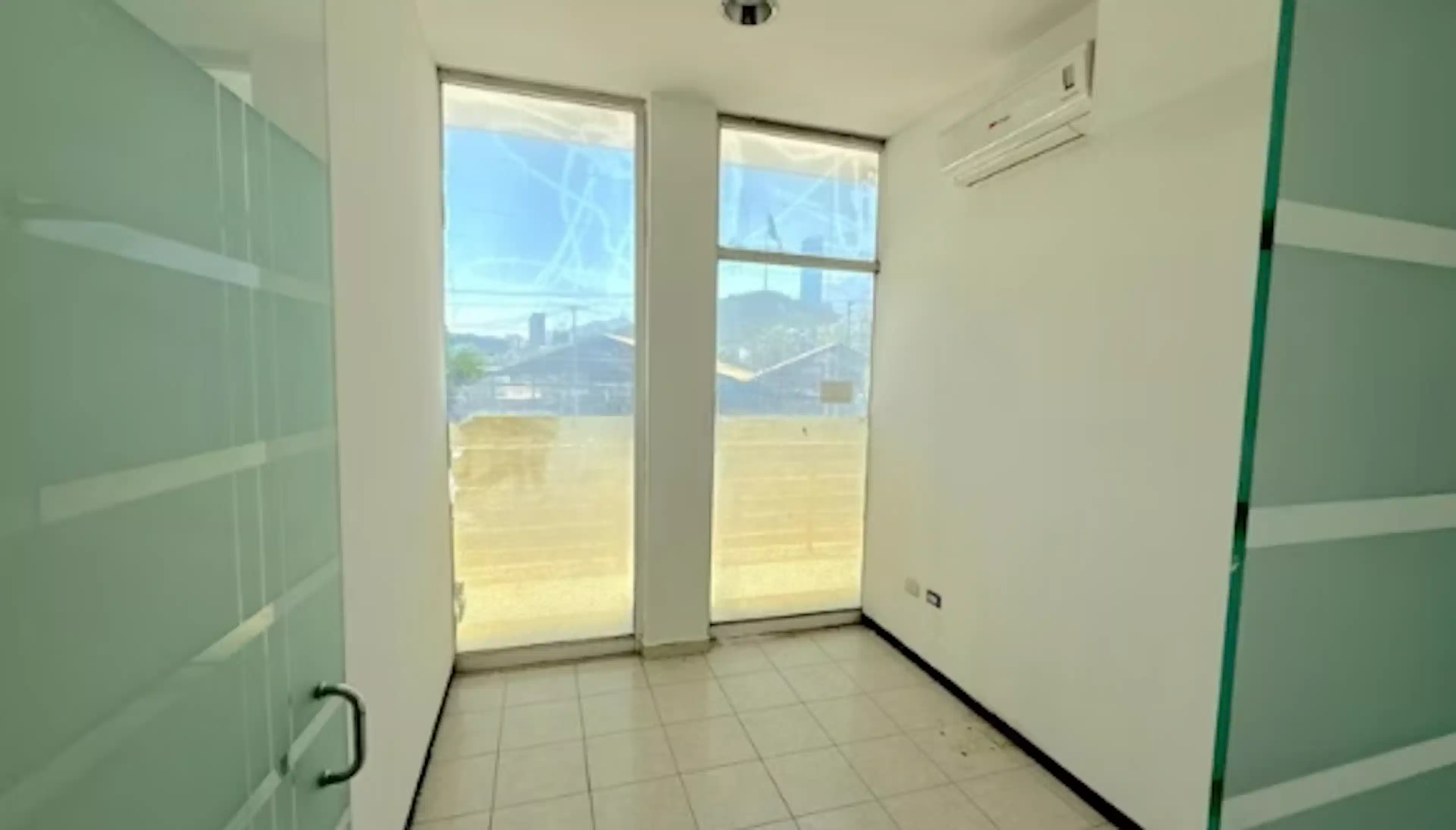 Pablo González 100a Pb None