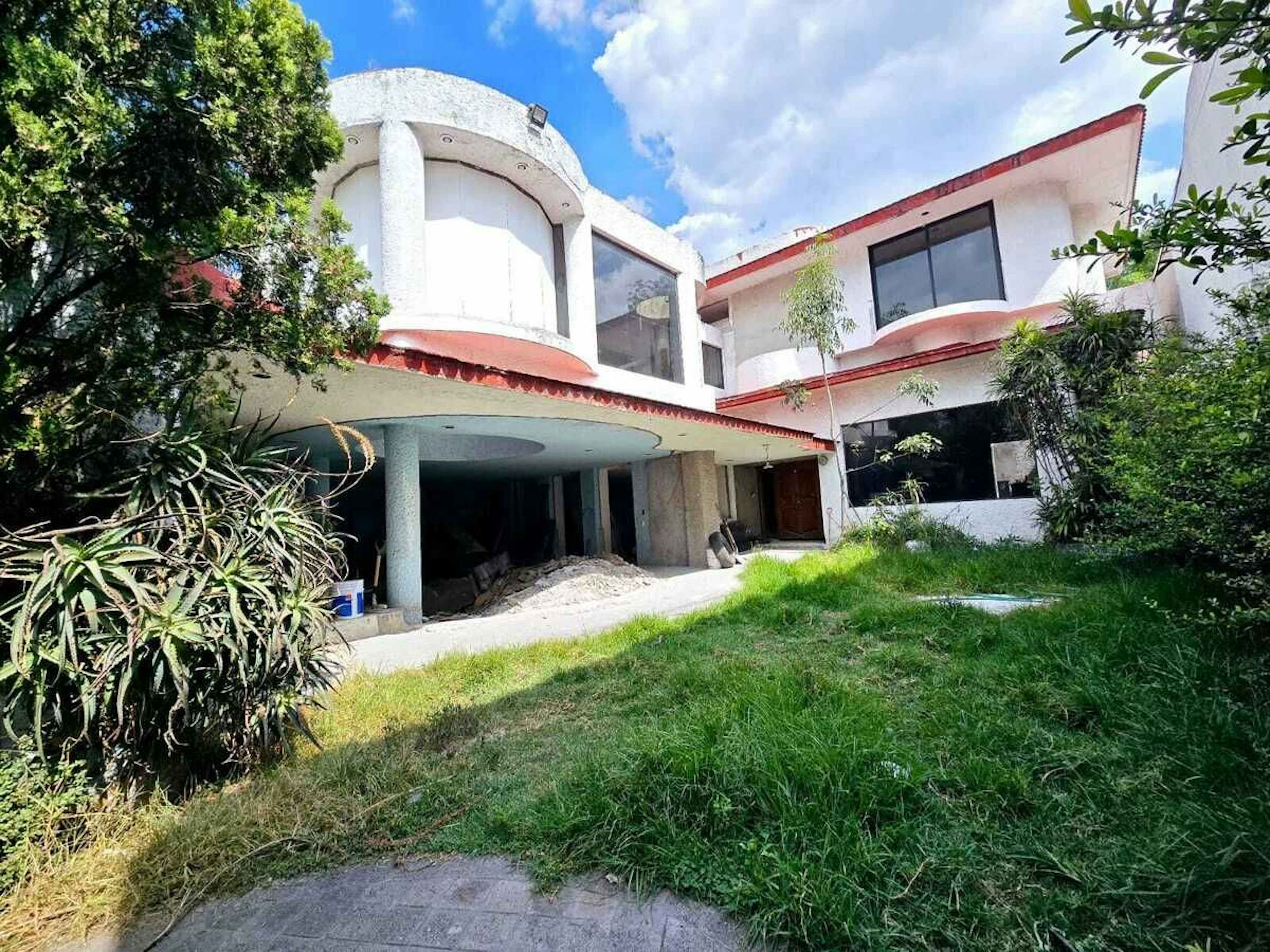 Avenida Paseo Del Pedregal 2