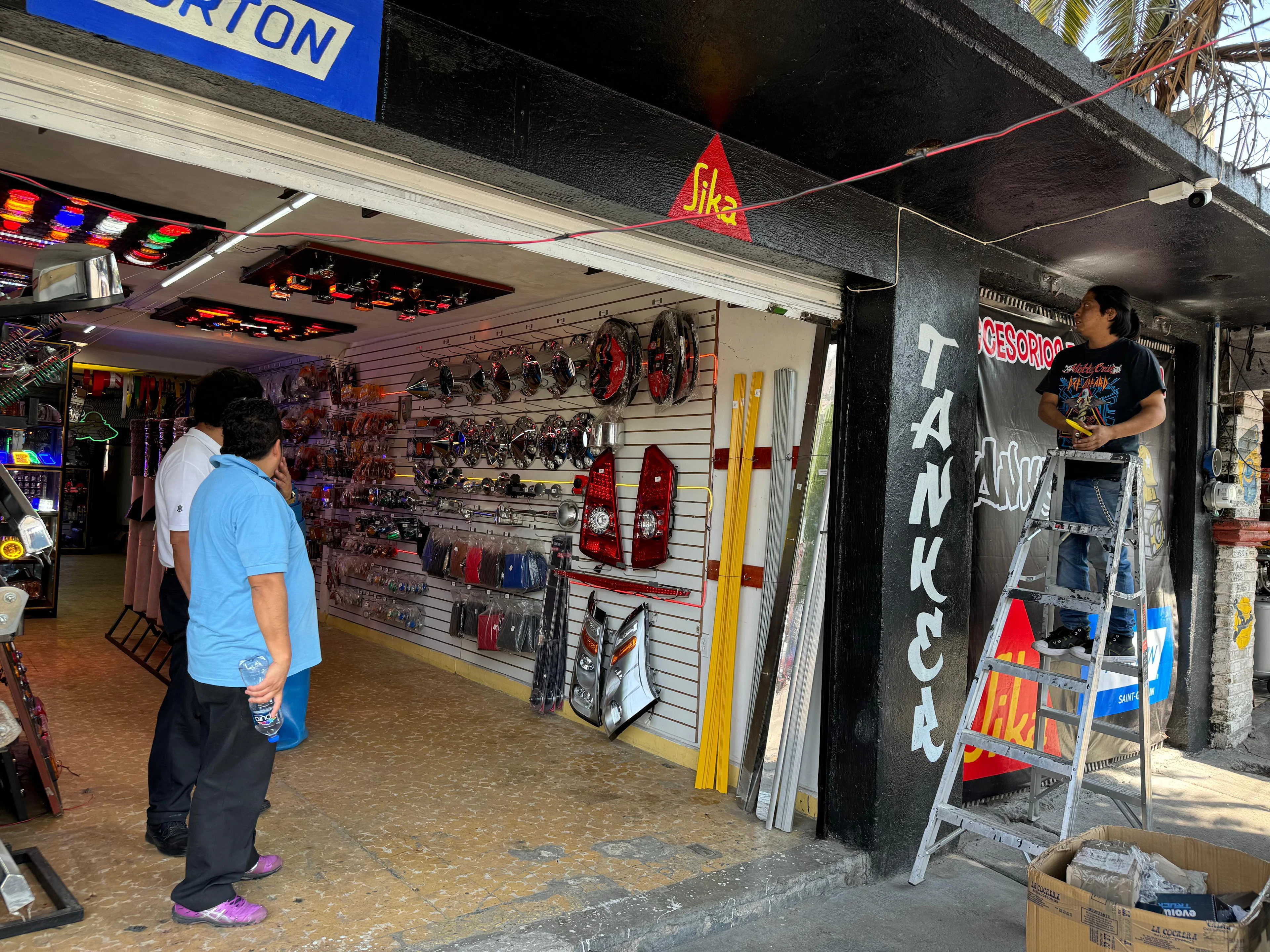 Local Comercial Spot2