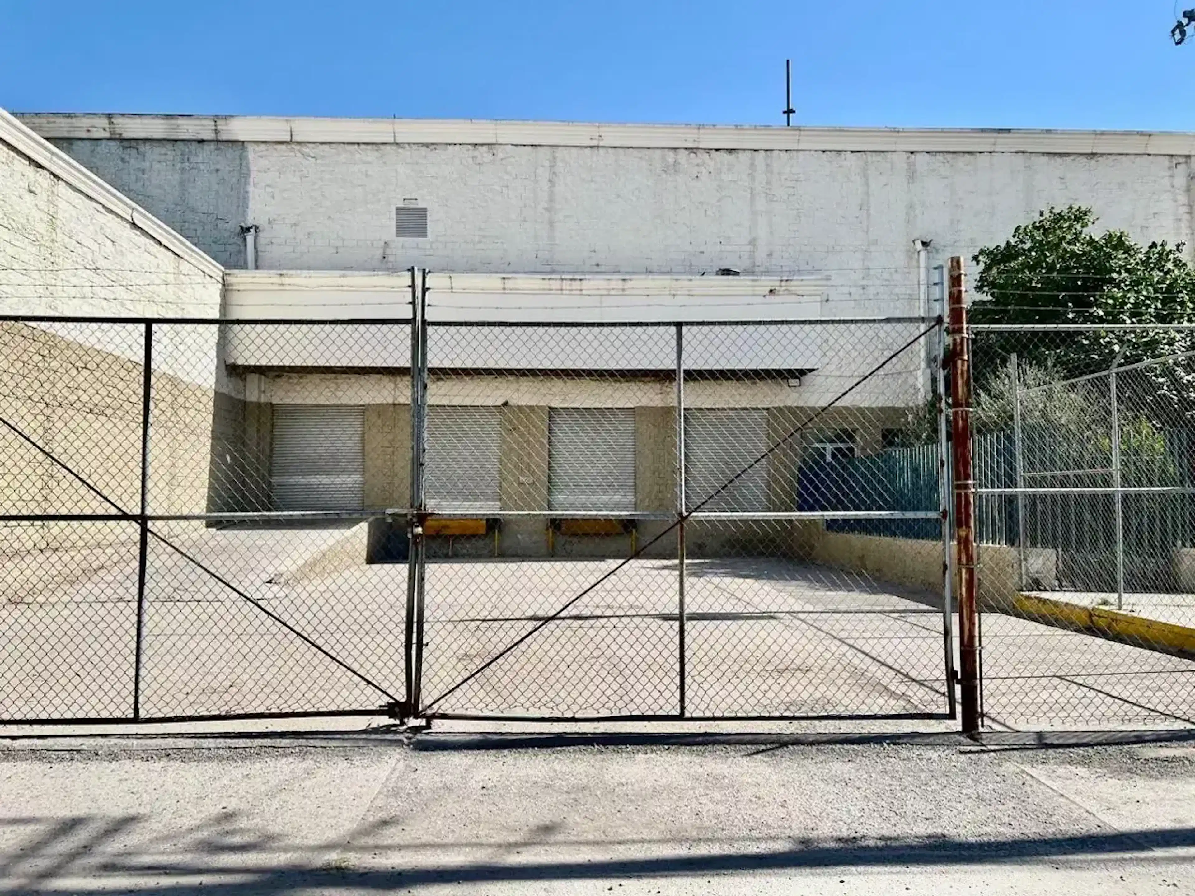 Rodriguez Triana Y Blvd. Revolucion 6000