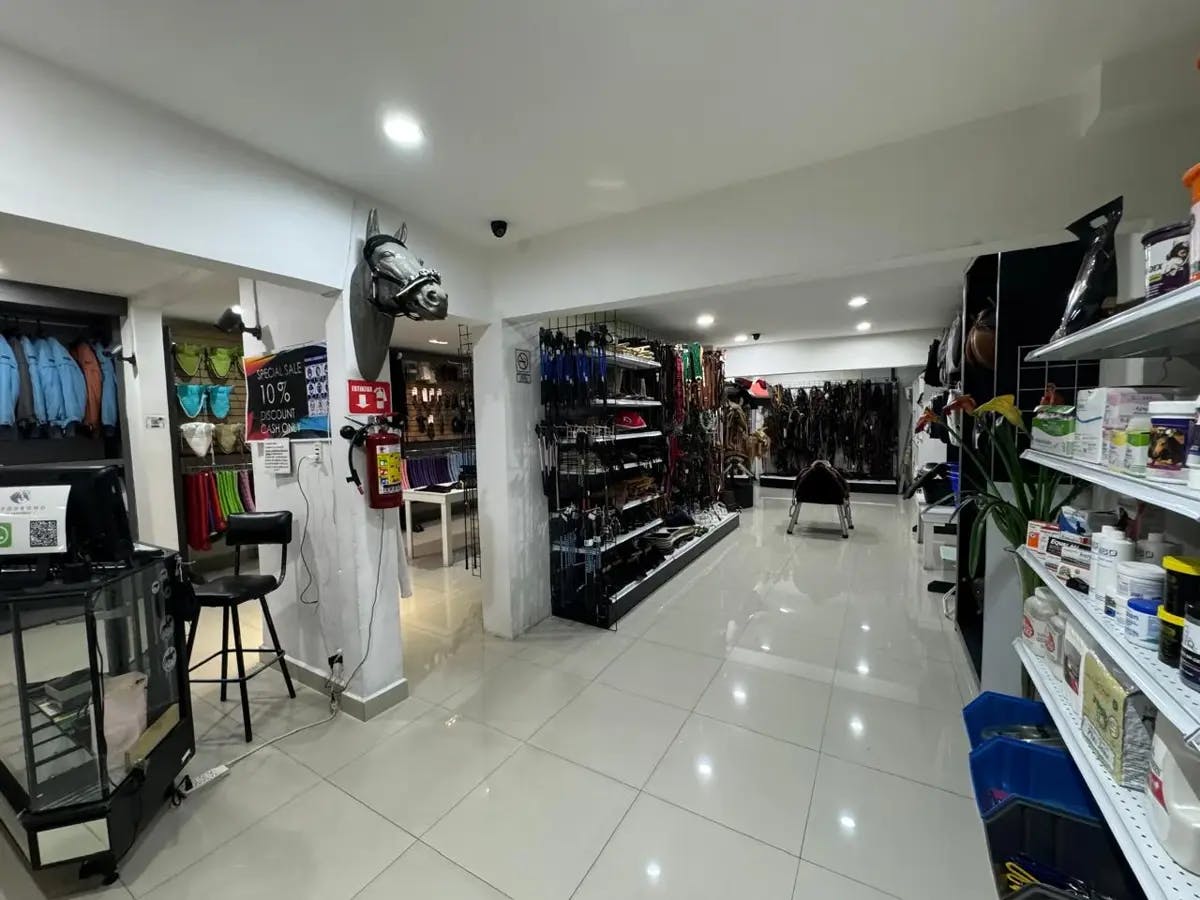 Local Comercial Spot2