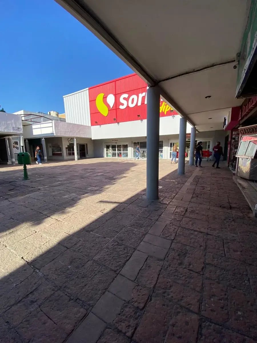 Local Comercial Spot2