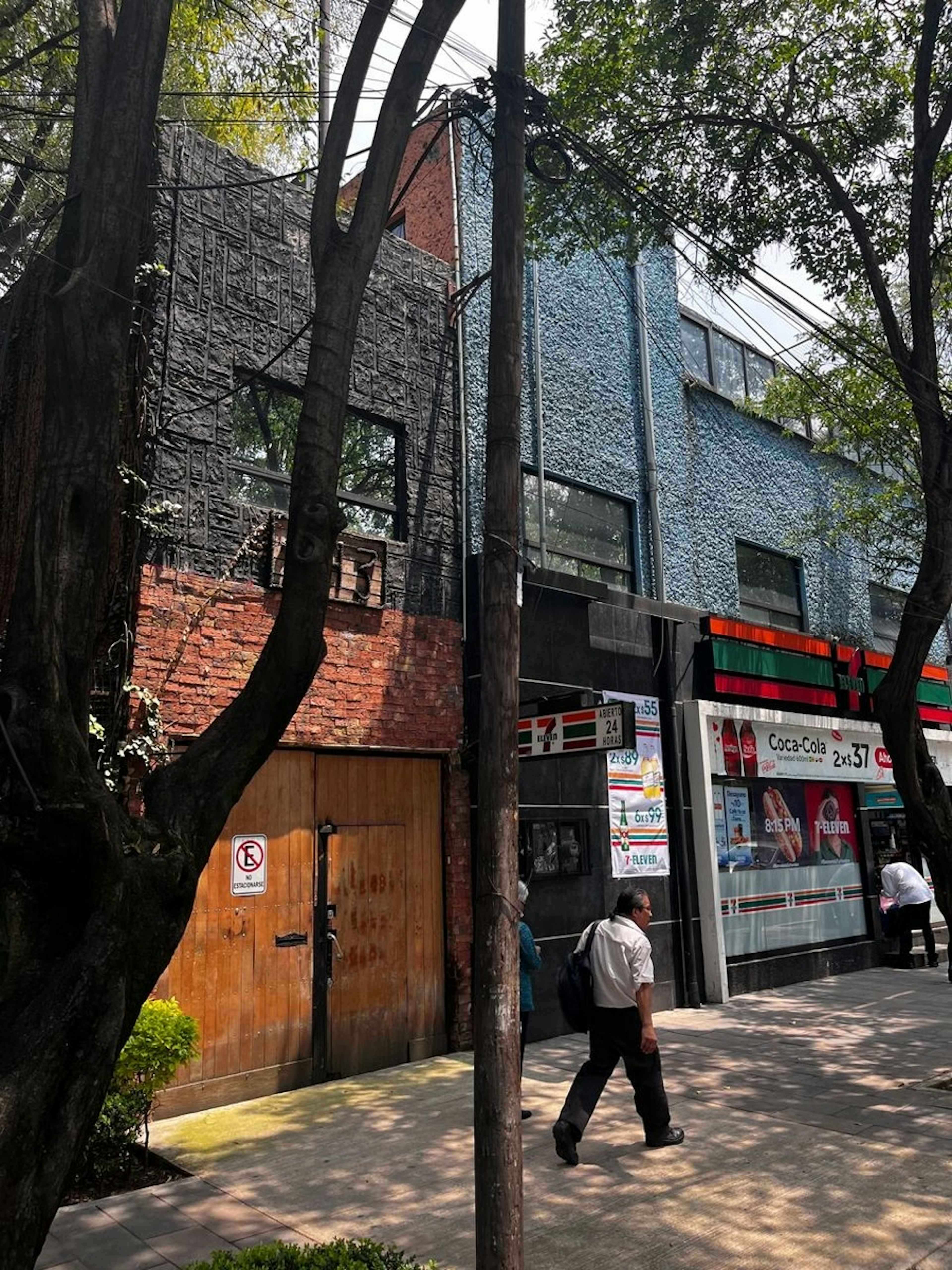 Avenida Álvaro Obregón 243