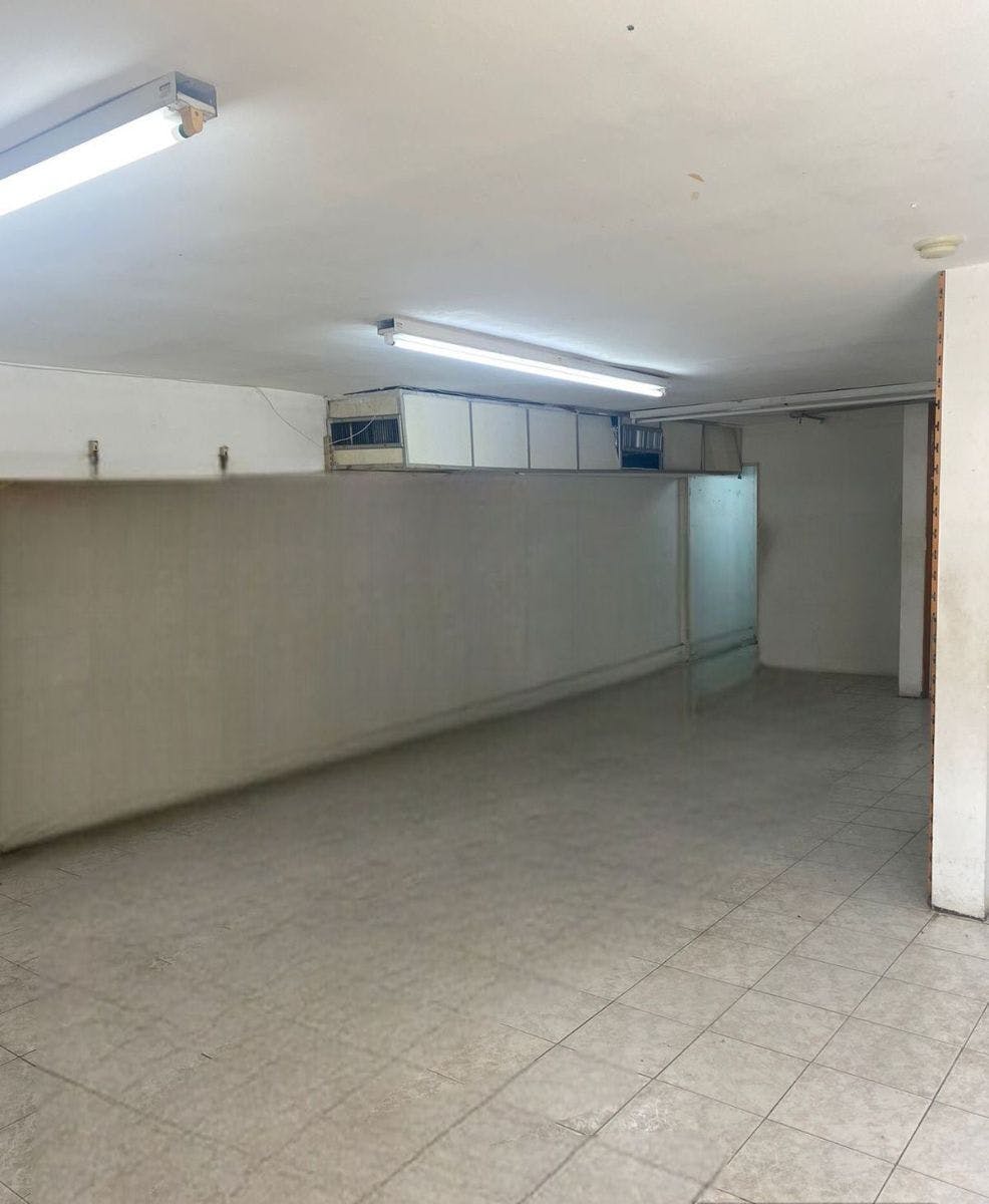 Local Comercial Spot2