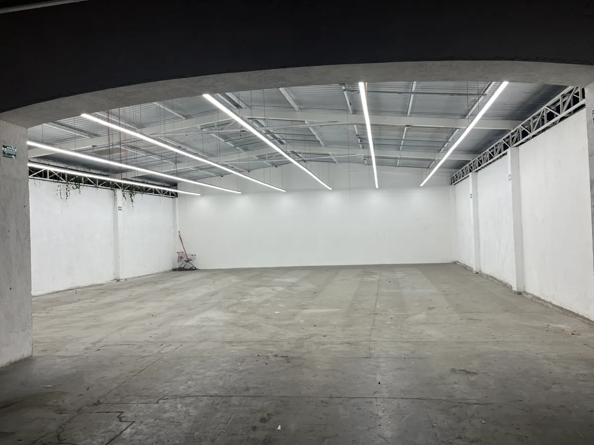 Local Comercial Spot2