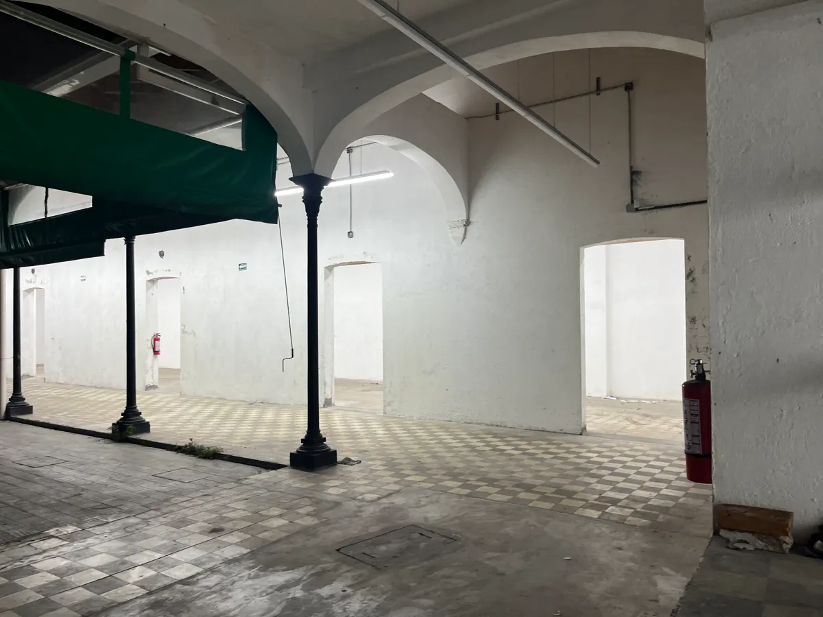 Local Comercial Spot2