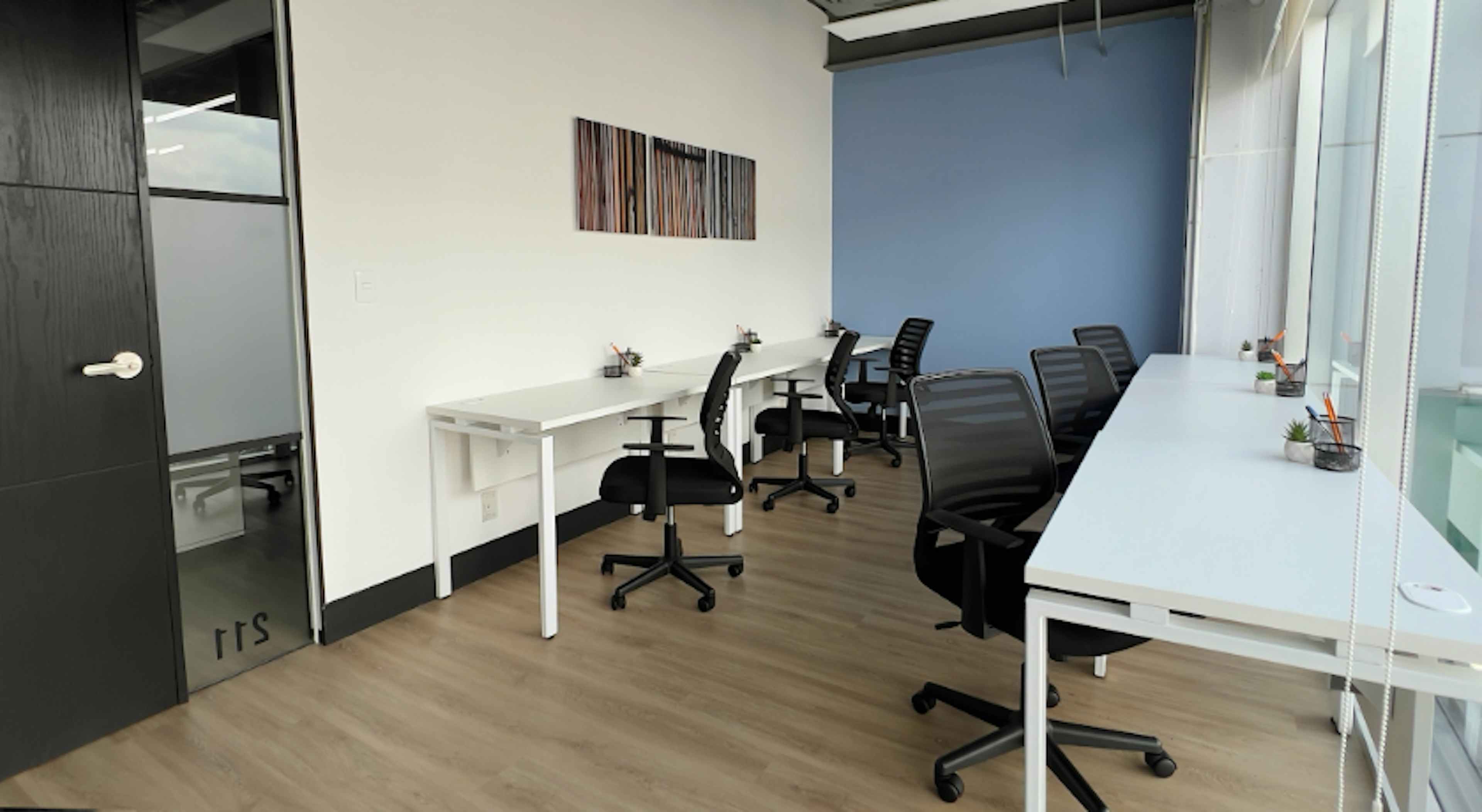 Oficina De 4-6 Personas