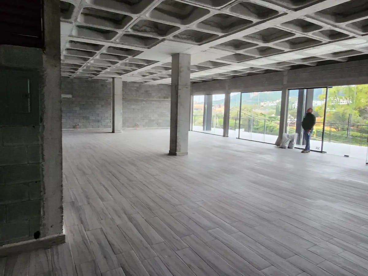 Local Comercial Spot2