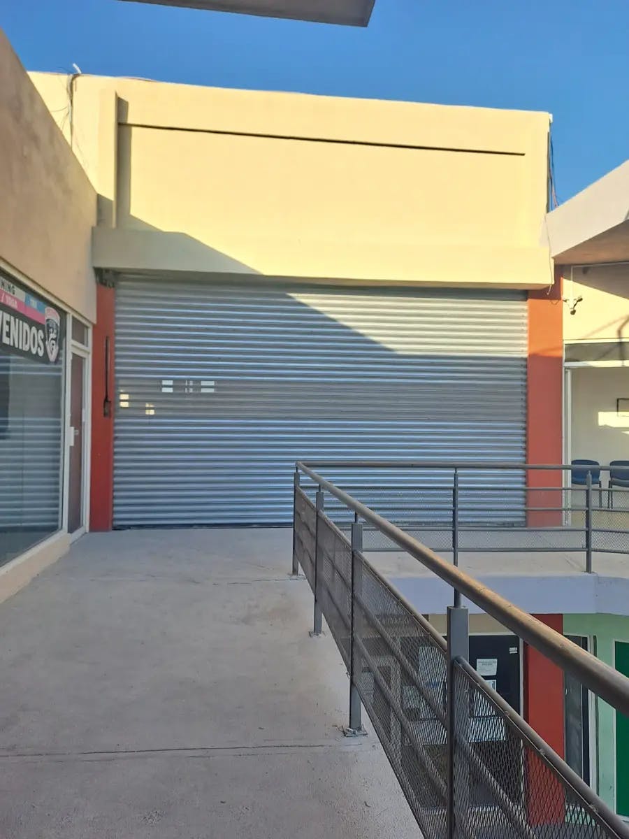 Local Comercial Spot2