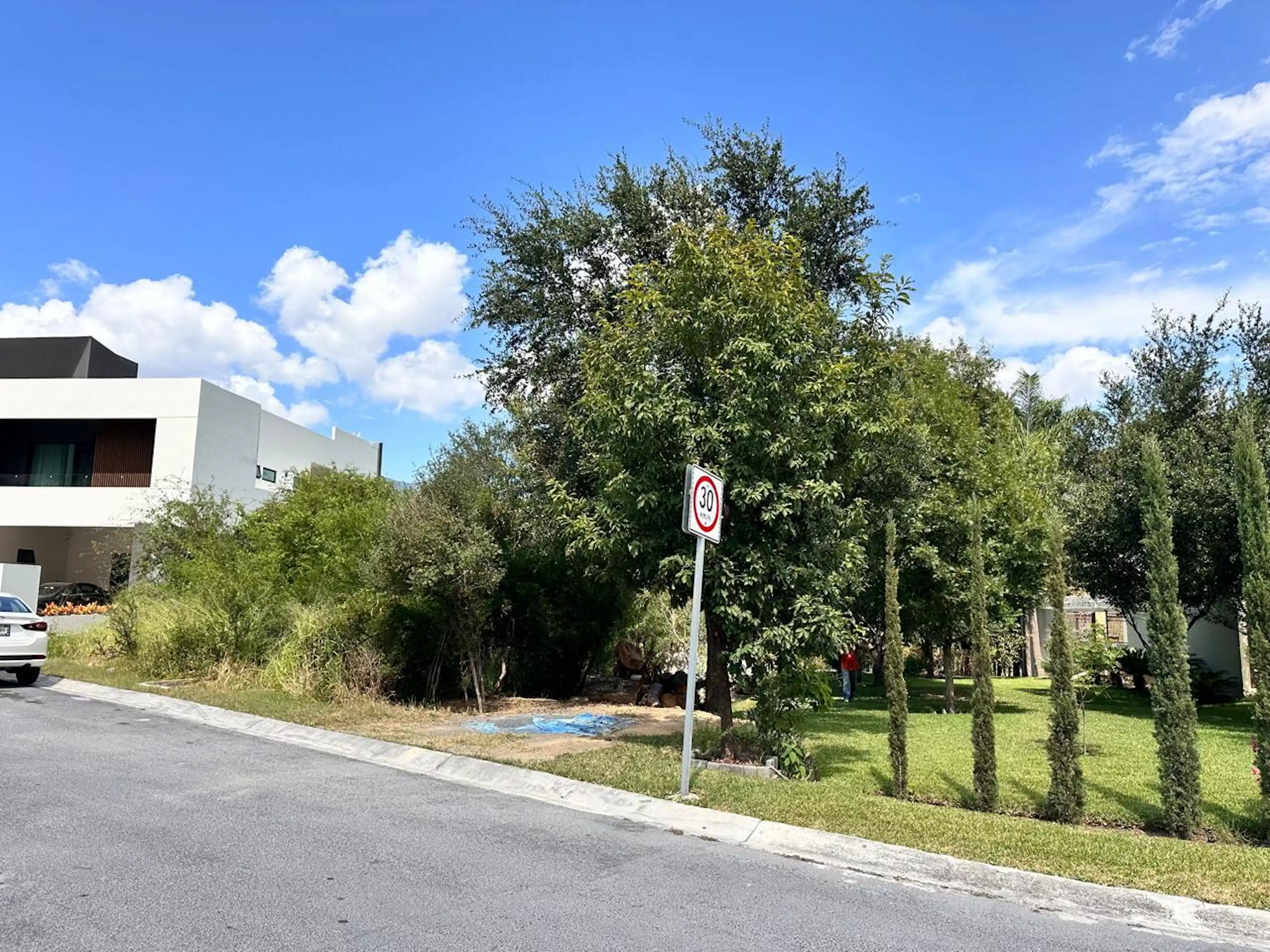 Terreno en Venta en Sierra Alta, Monterrey, Nuevo León.