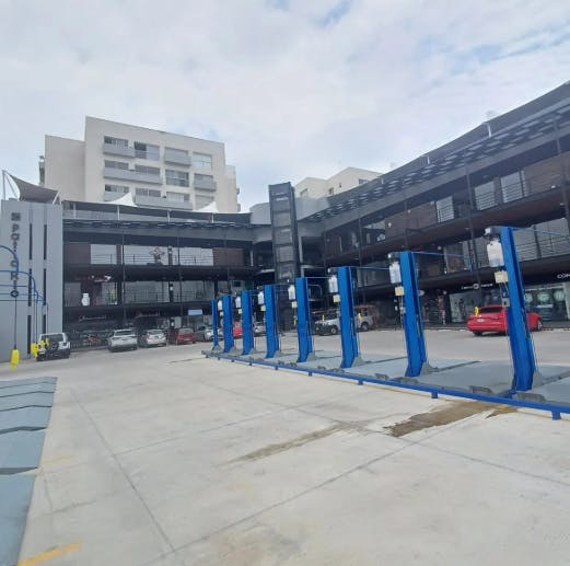 Local Comercial Spot2