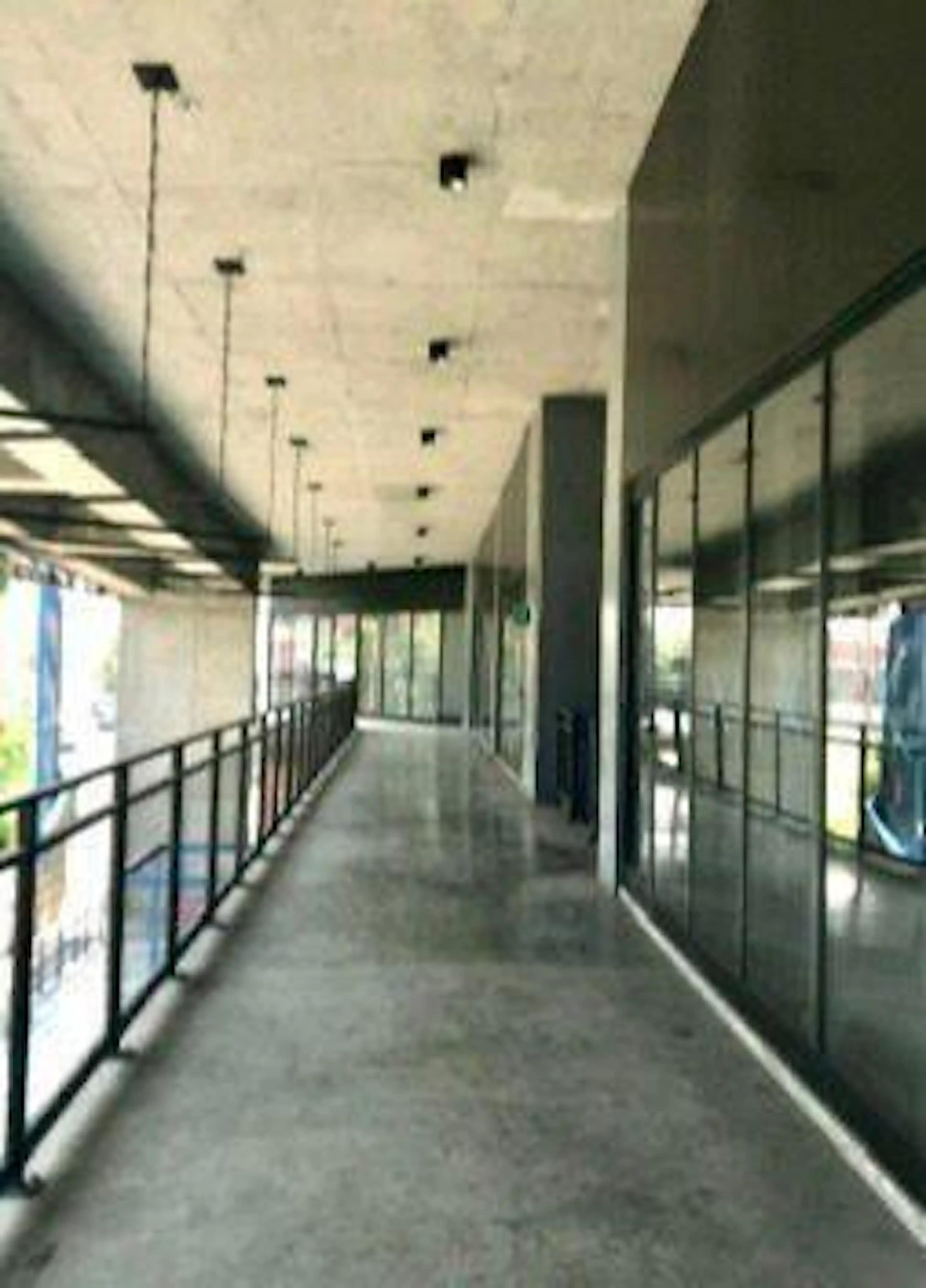 LOCAL EN VENTA EN EDIFICIO DEPARTAMENTOS CENTRO MONTERREY