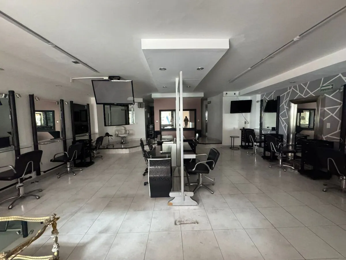 Local Comercial Spot2