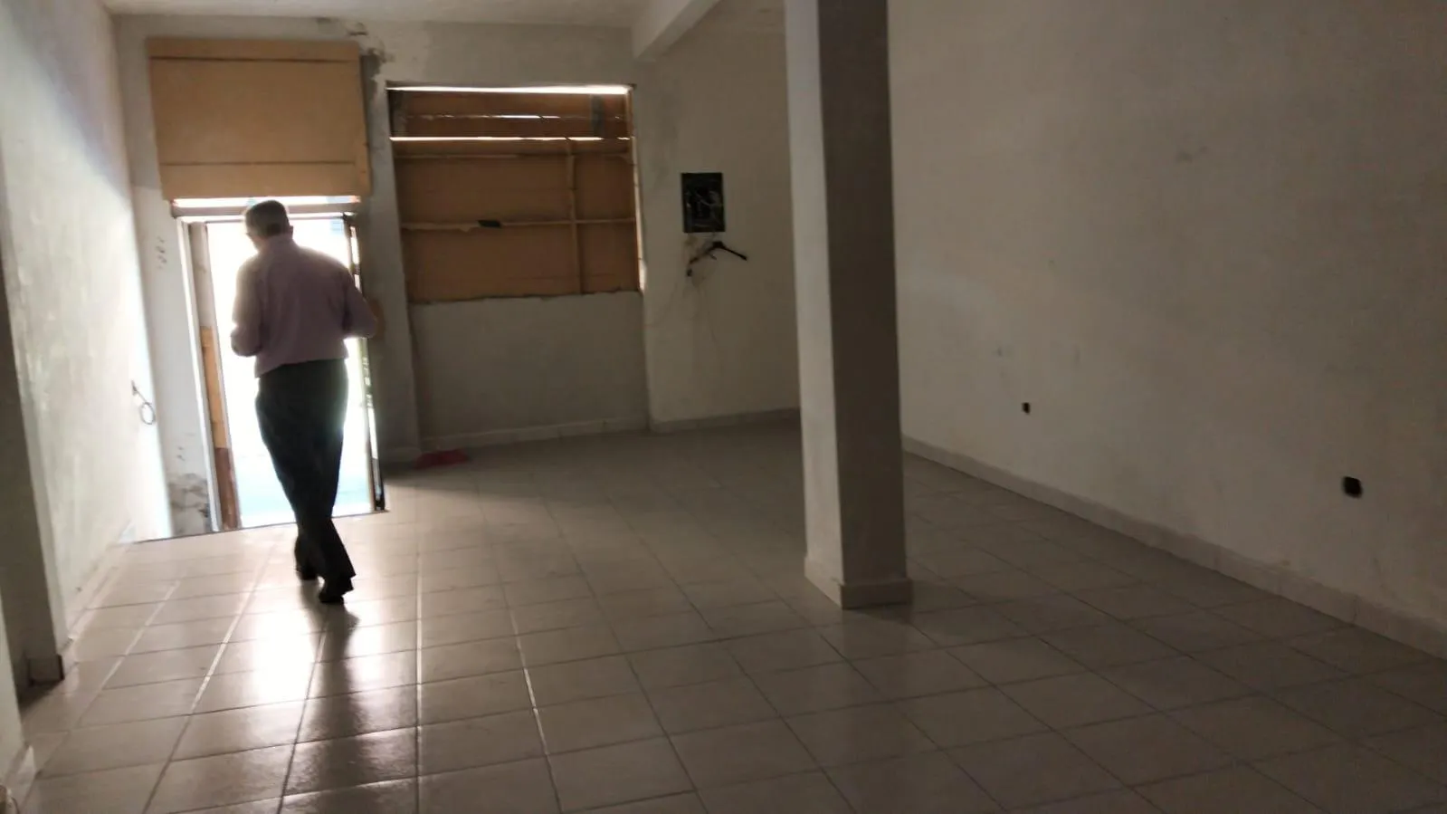 Local Comercial Spot2