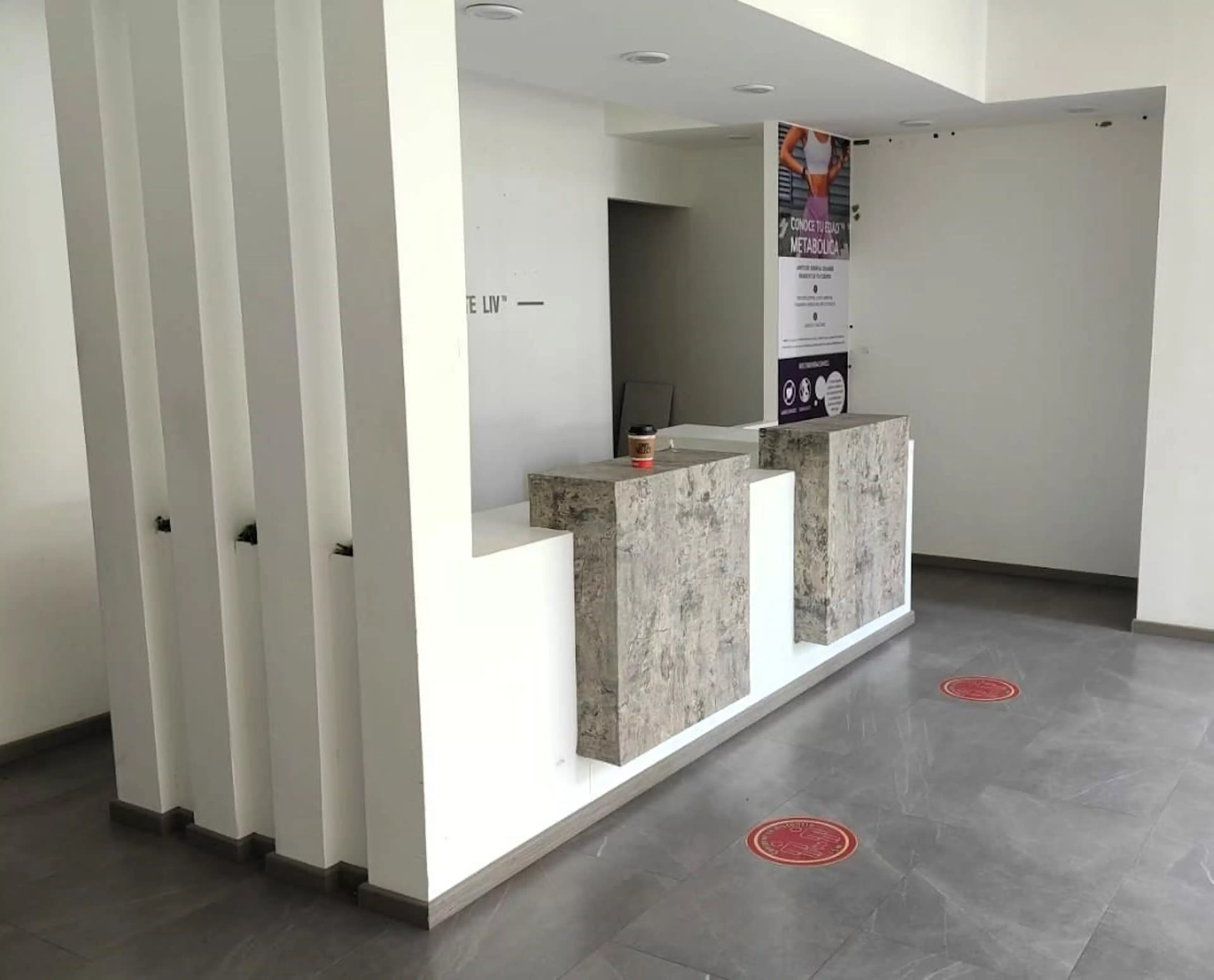 Local Comercial 74 M2 Av Eugenio Garza Sada 74