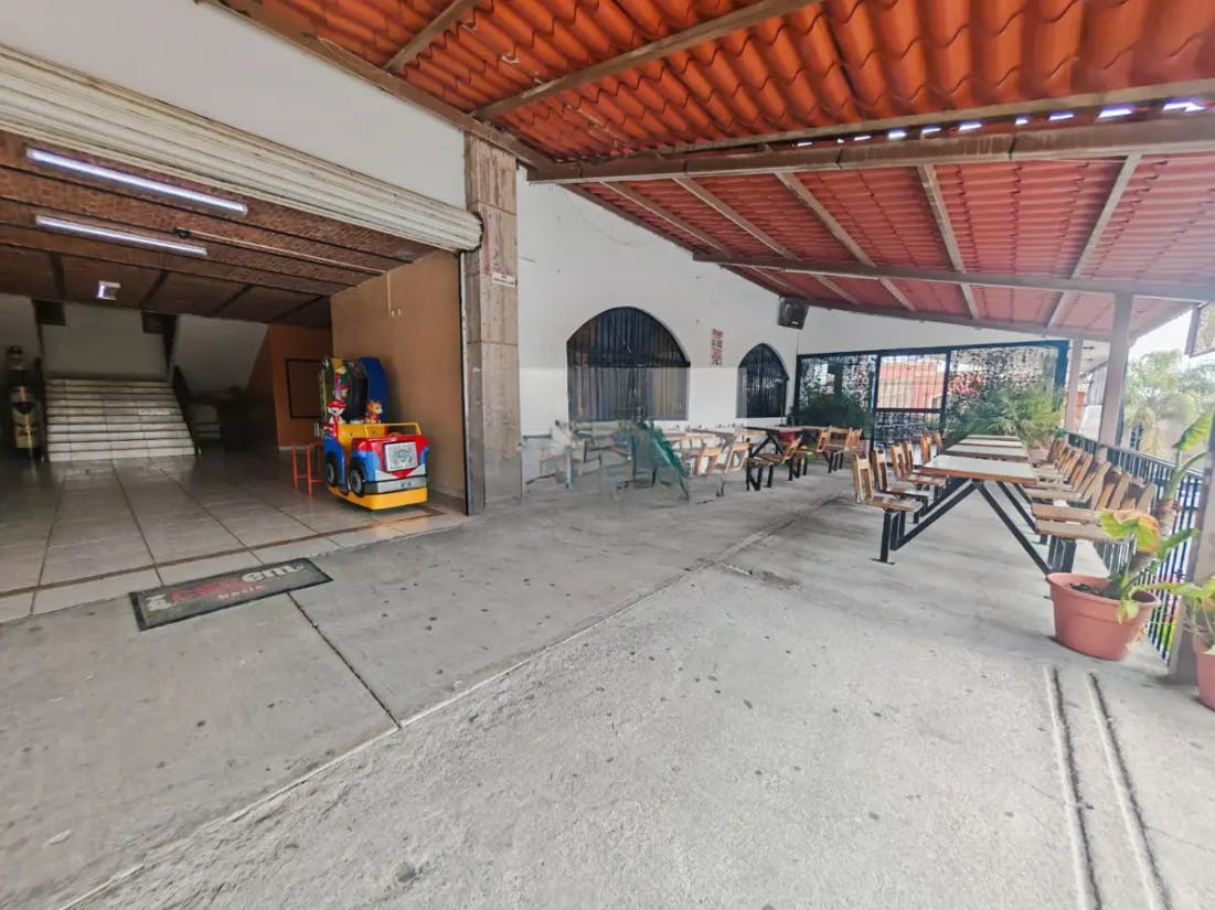 Local Comercial Spot2