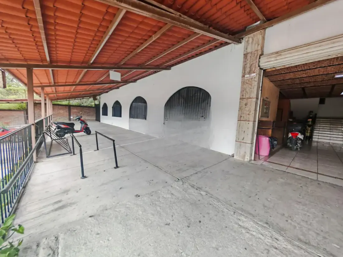 Local Comercial Spot2
